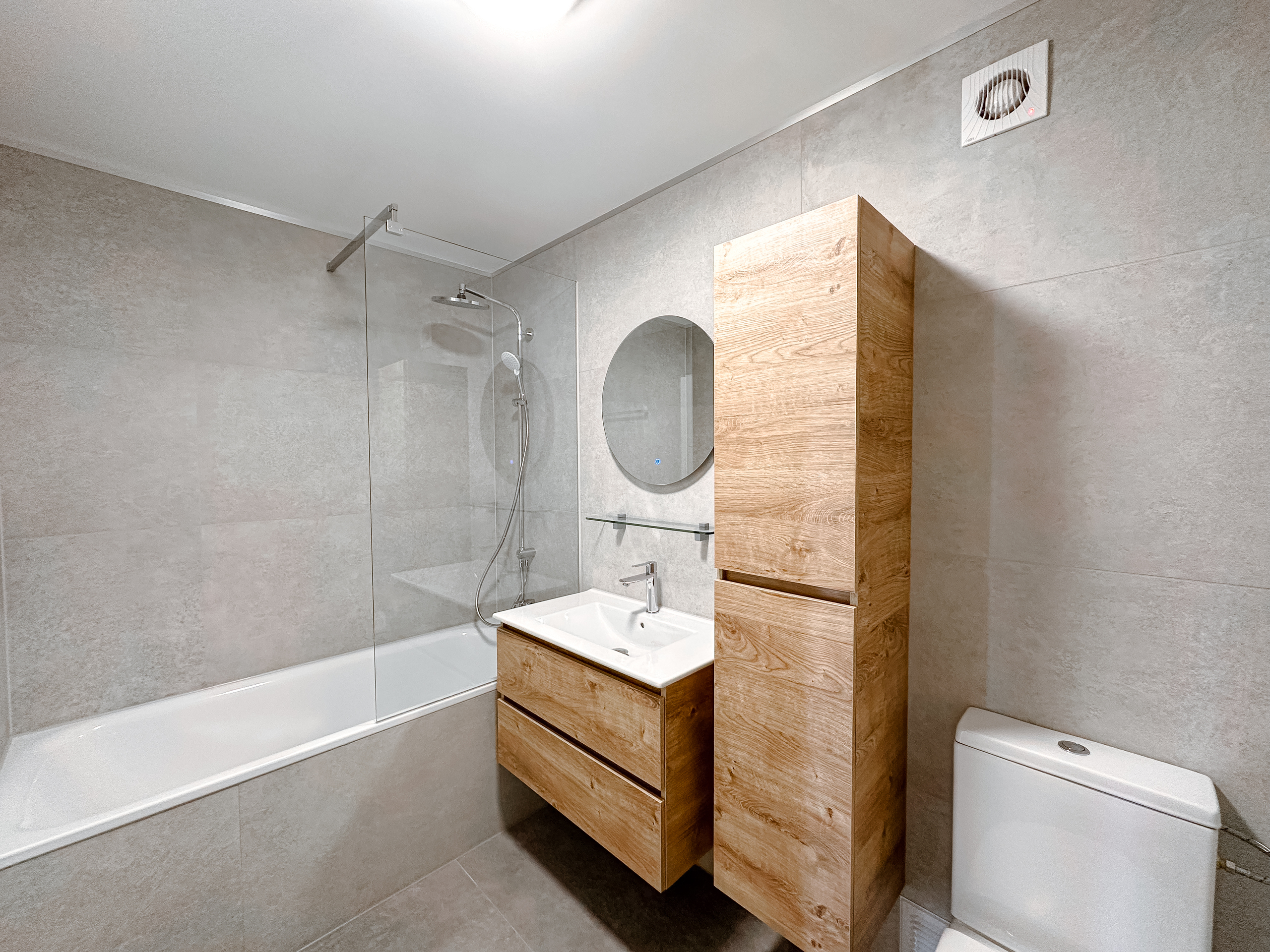 Interior view 4