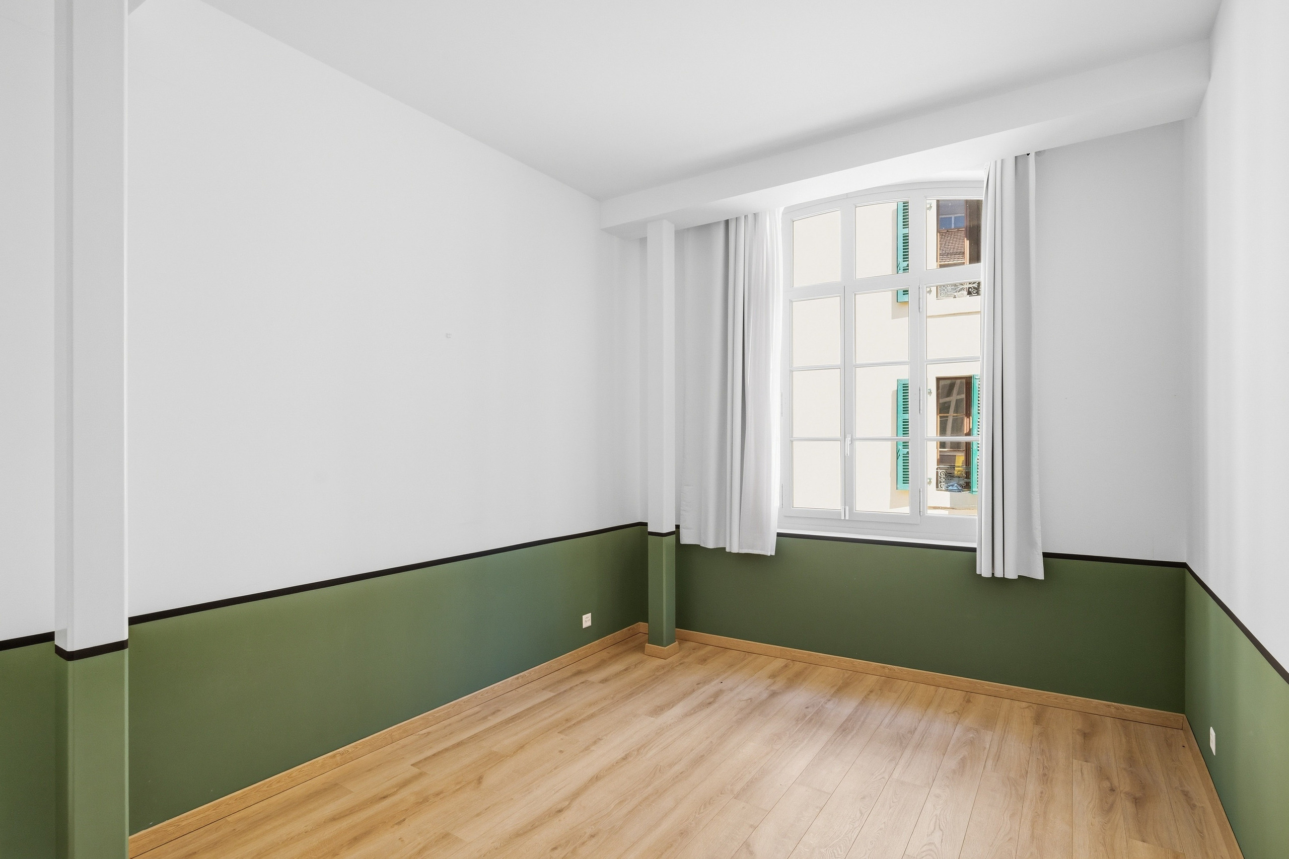 Interior view 5