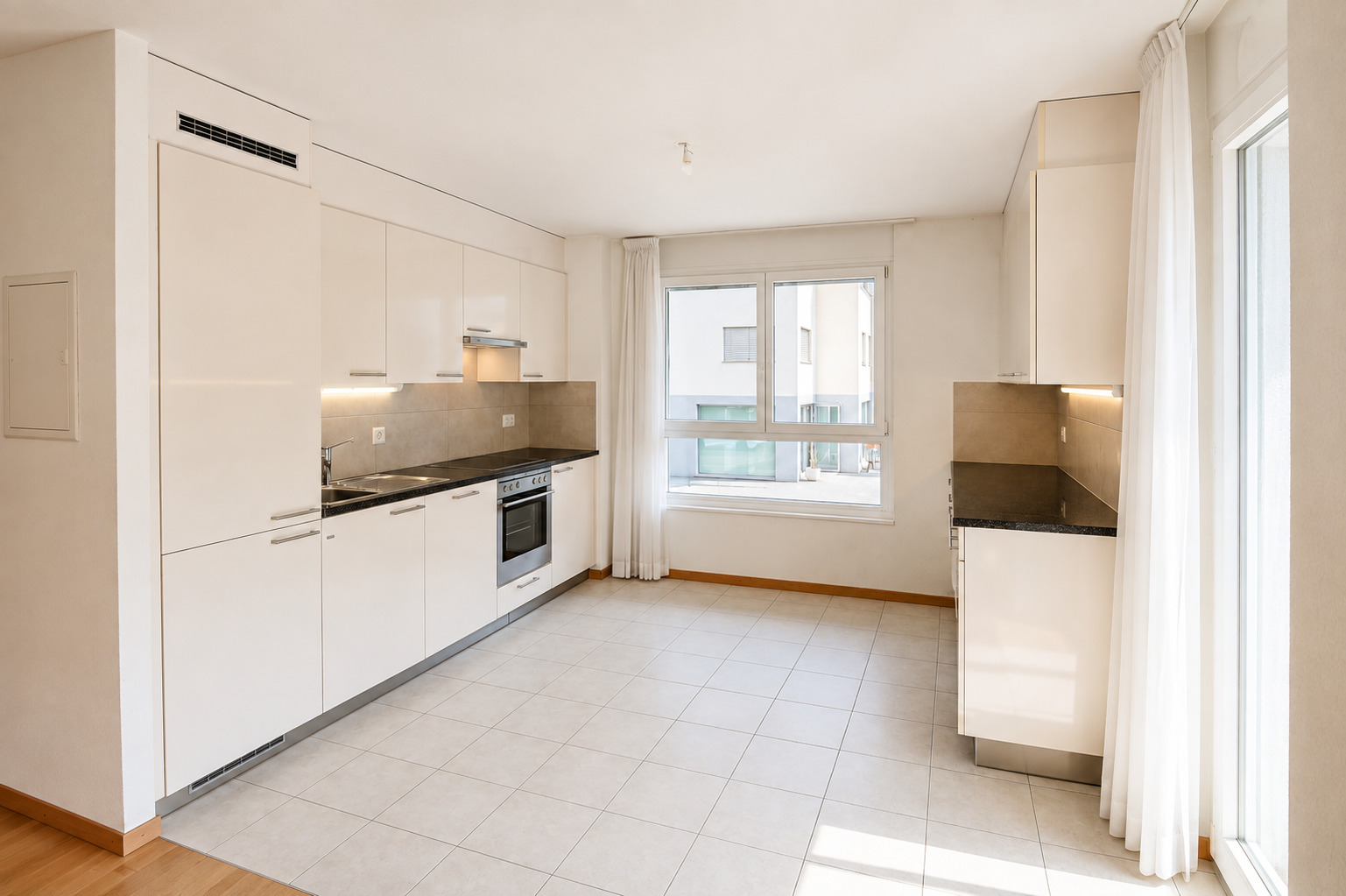 Interior view 3