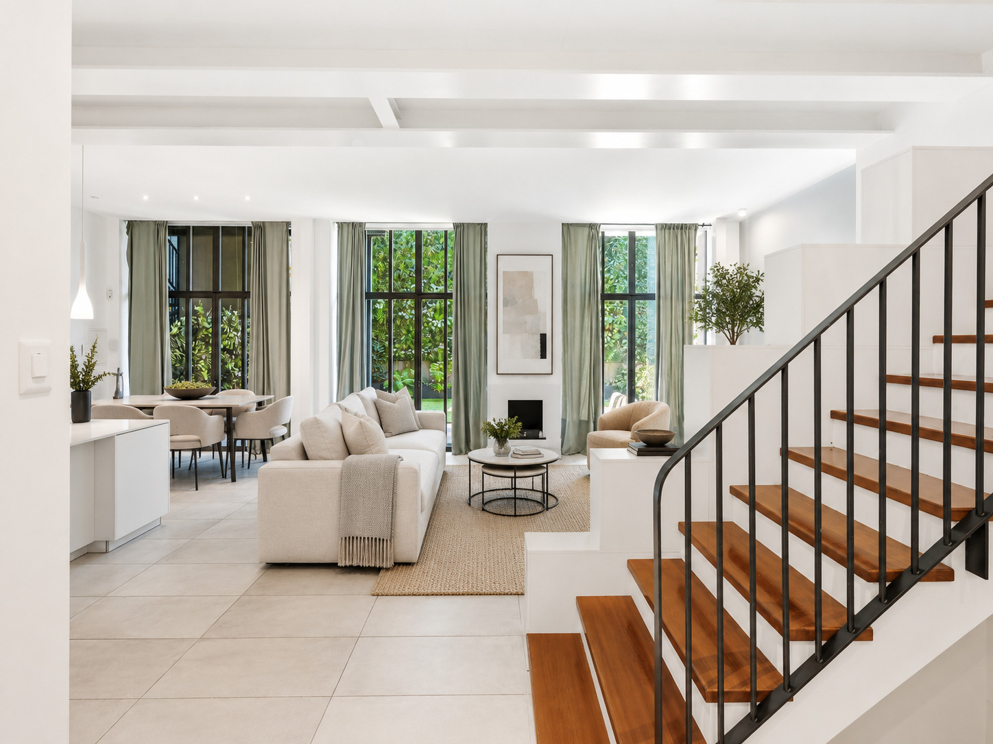 Interior view 4