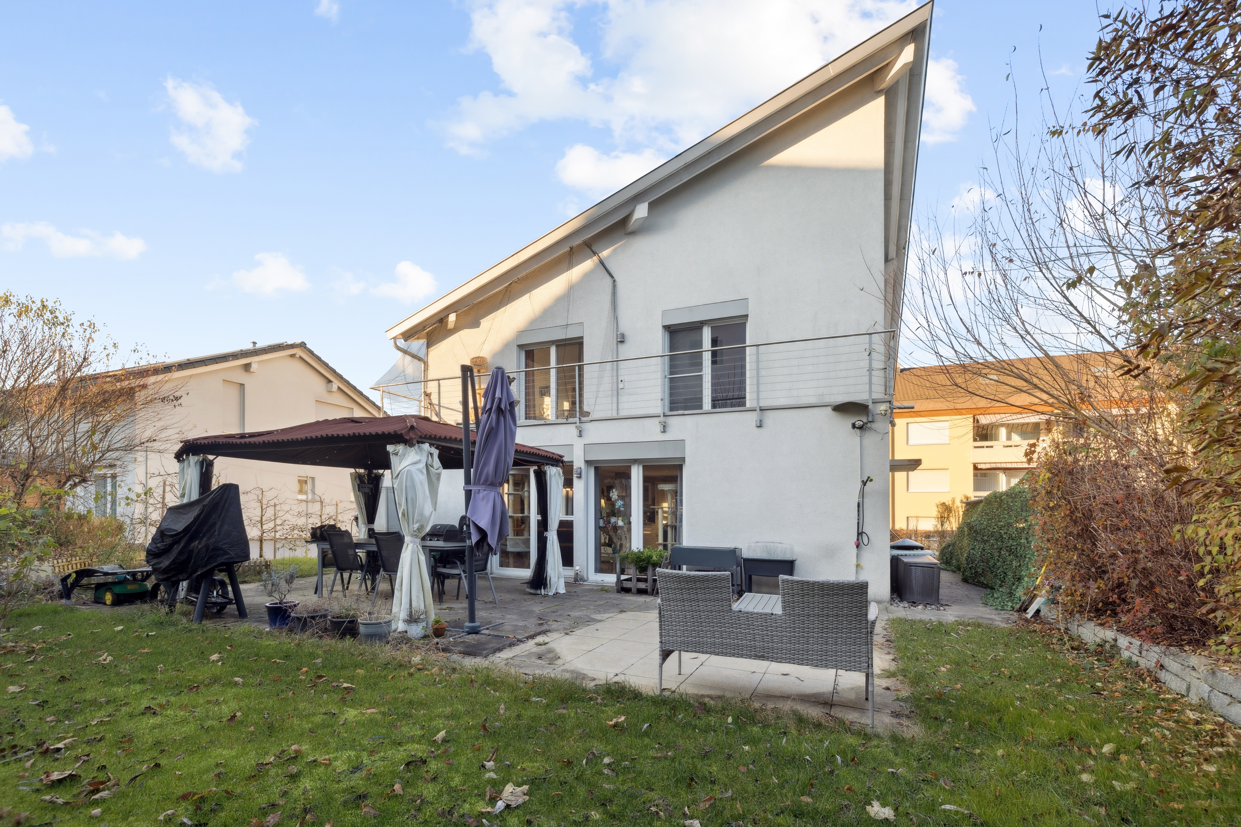 Hausansicht vom Garten