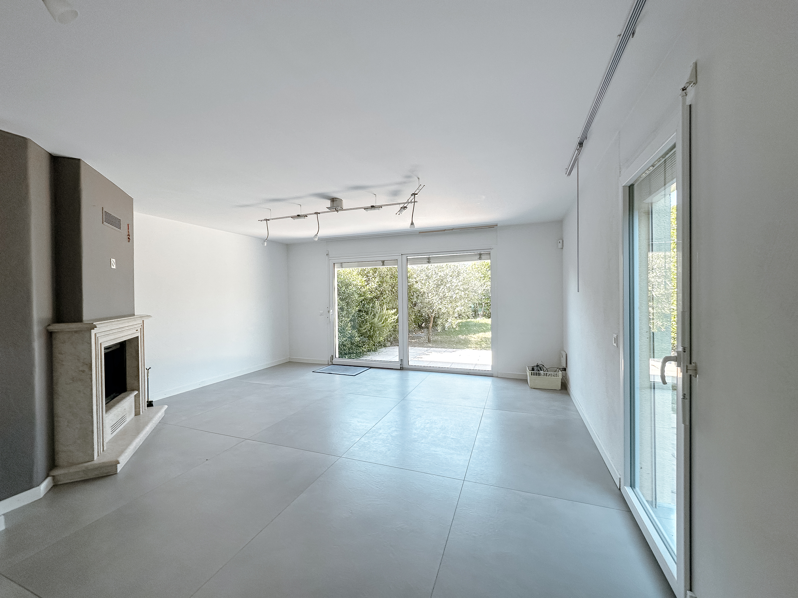Interior view 1