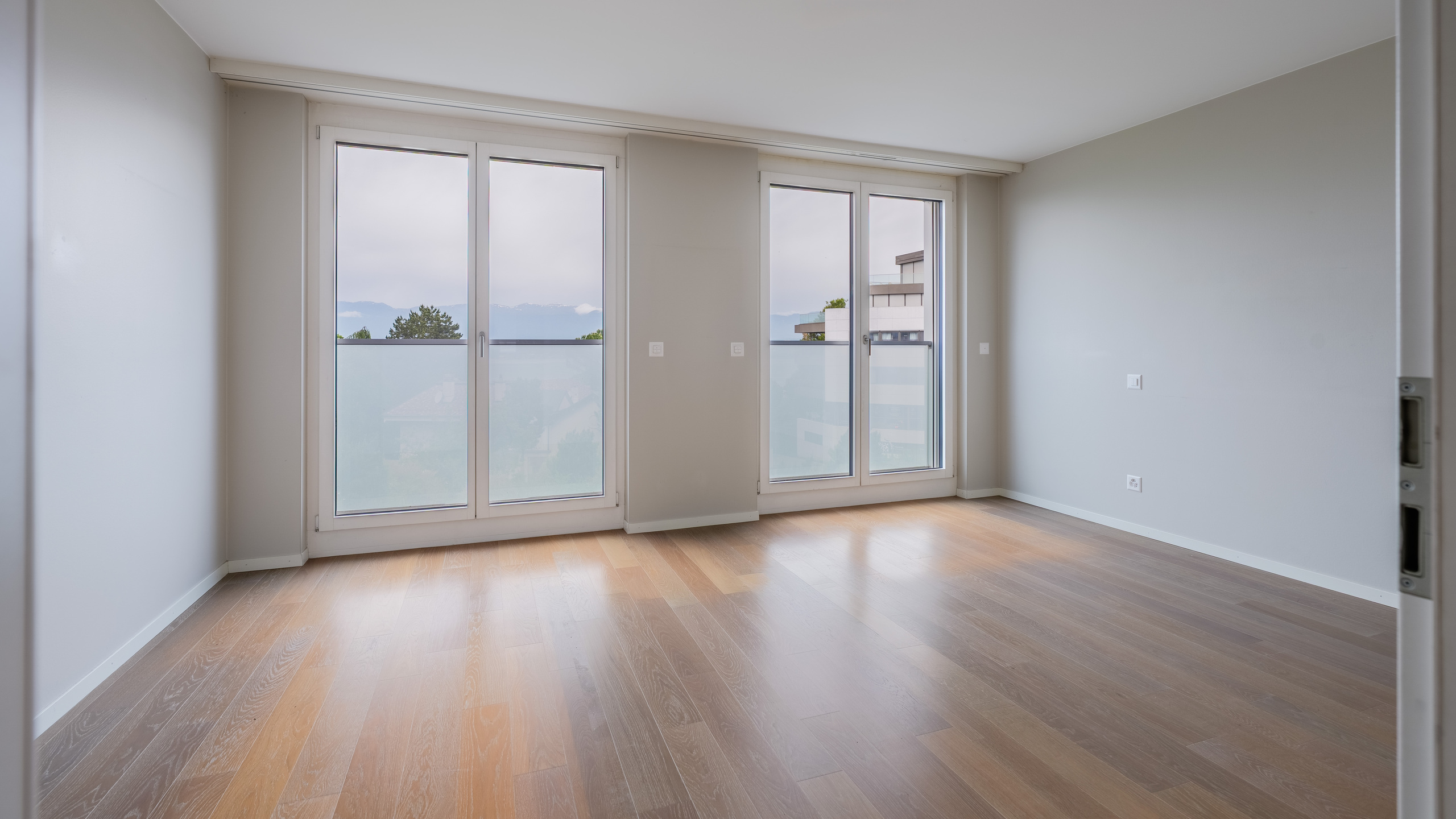 Interior view 6
