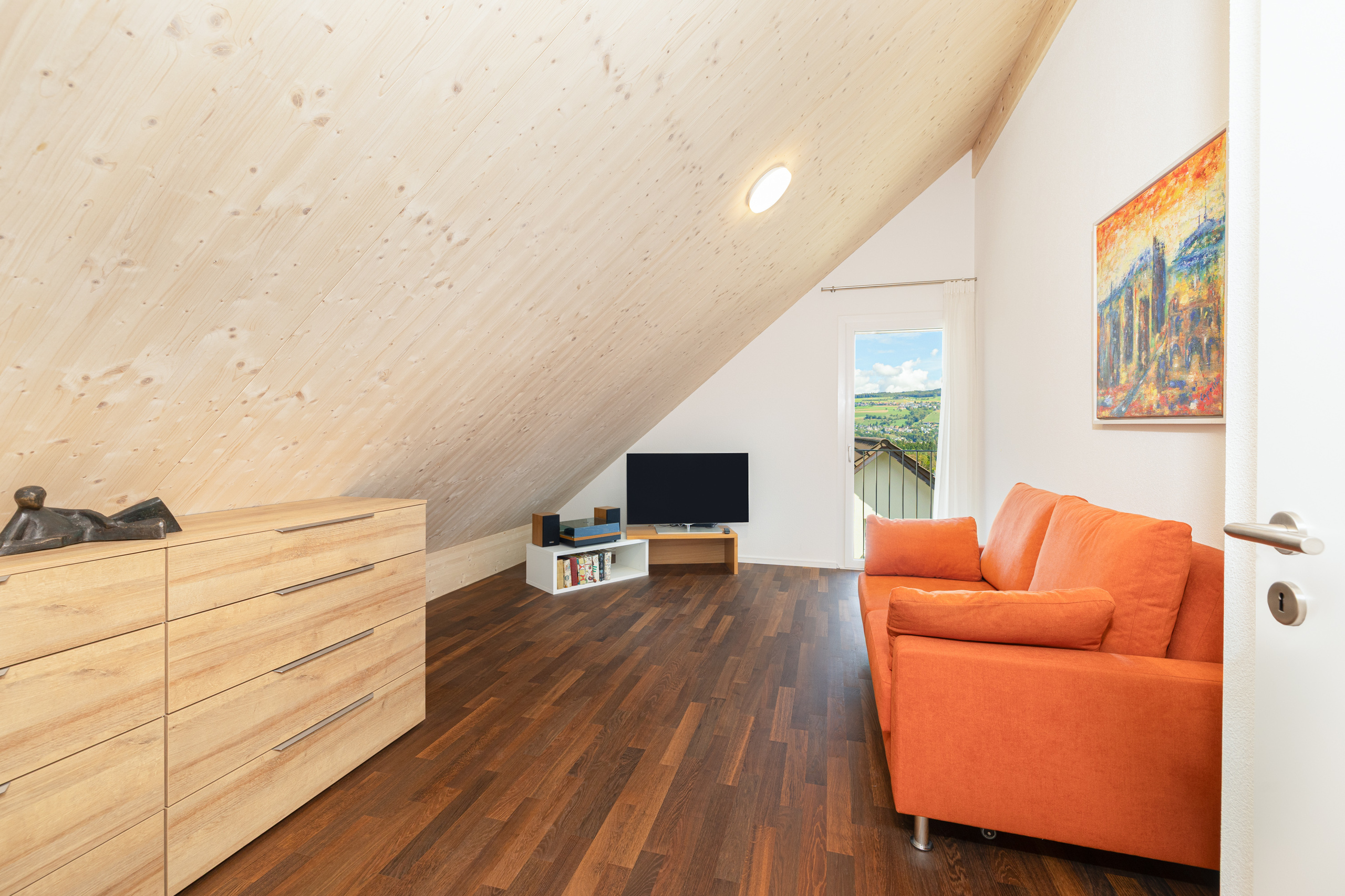 [!form_picture_interior_big!] 3