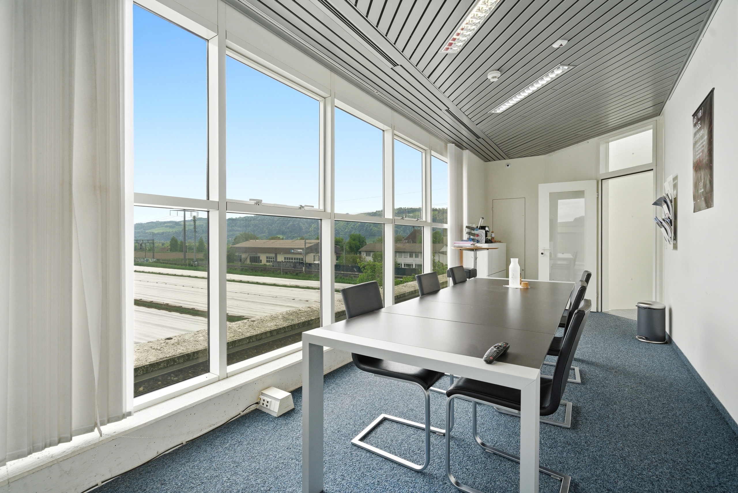Interior view 20