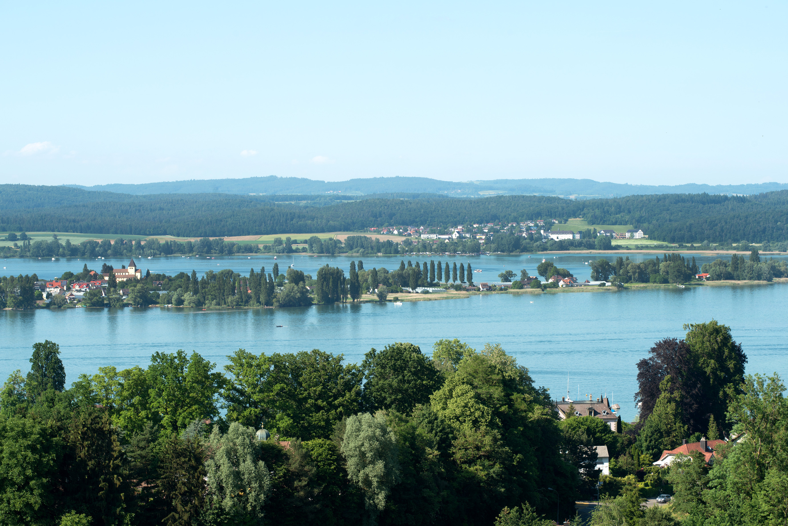 Aussergewöhnliches Zuhause mit einzigartigem Seeblick. Aussergewöhnliches Zuhause mit einzigartigem Seeblick.