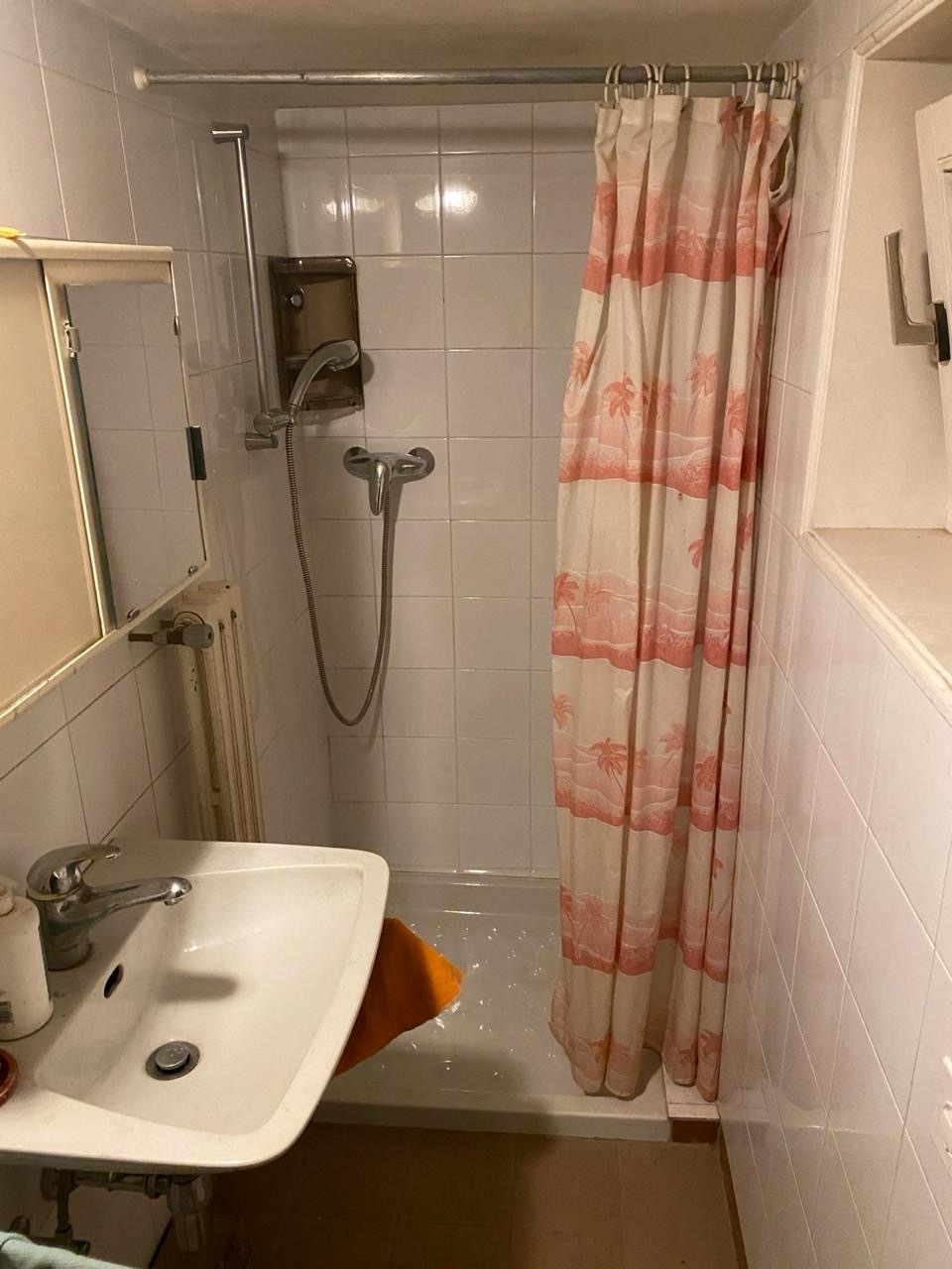 Douche commune Douche commune