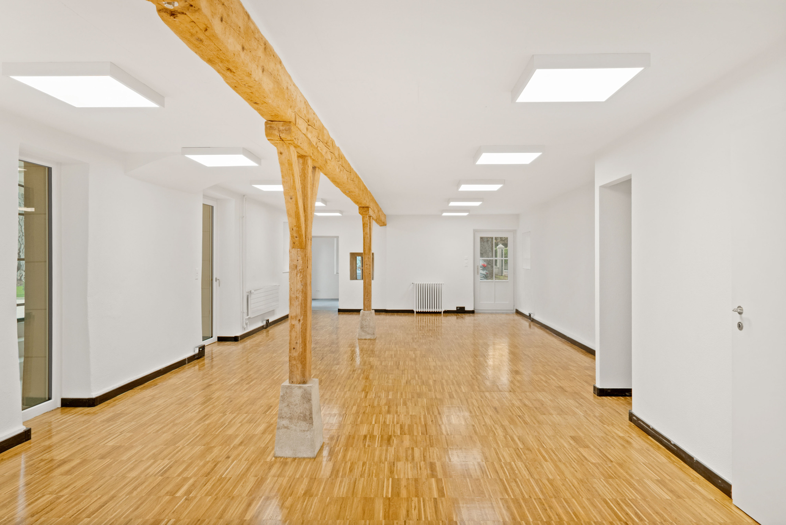 Interior view 12