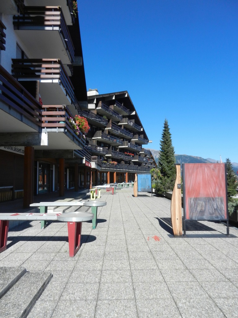Firstview