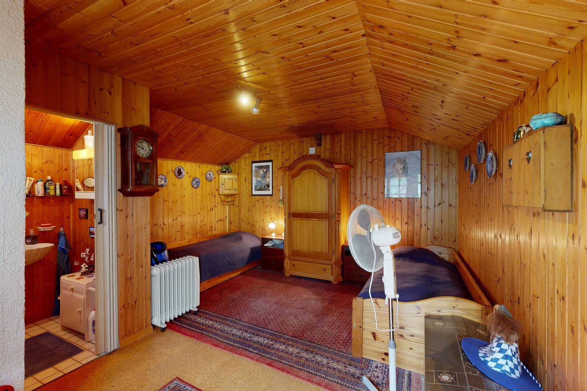 Photo 8