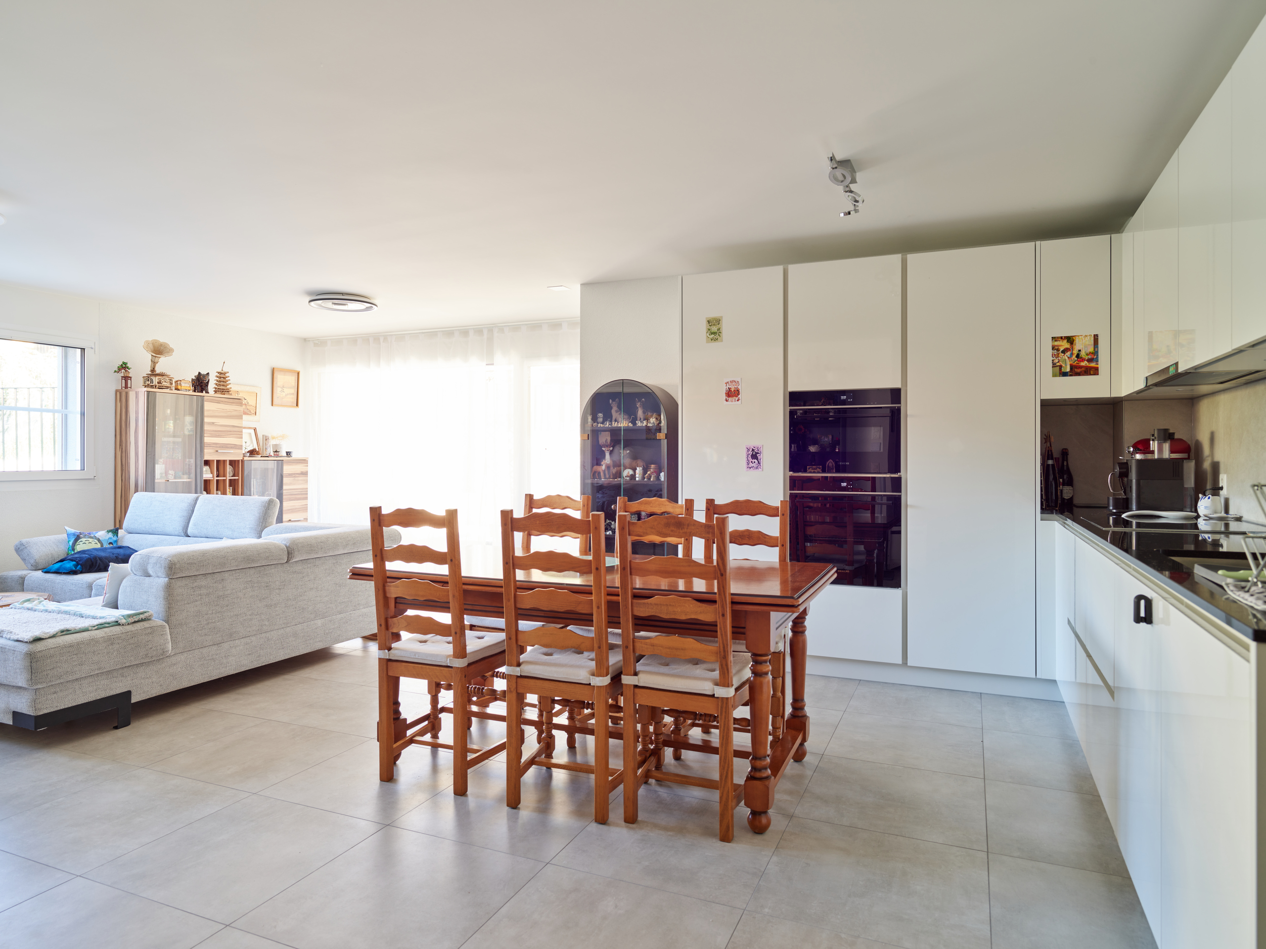 Interior view 2