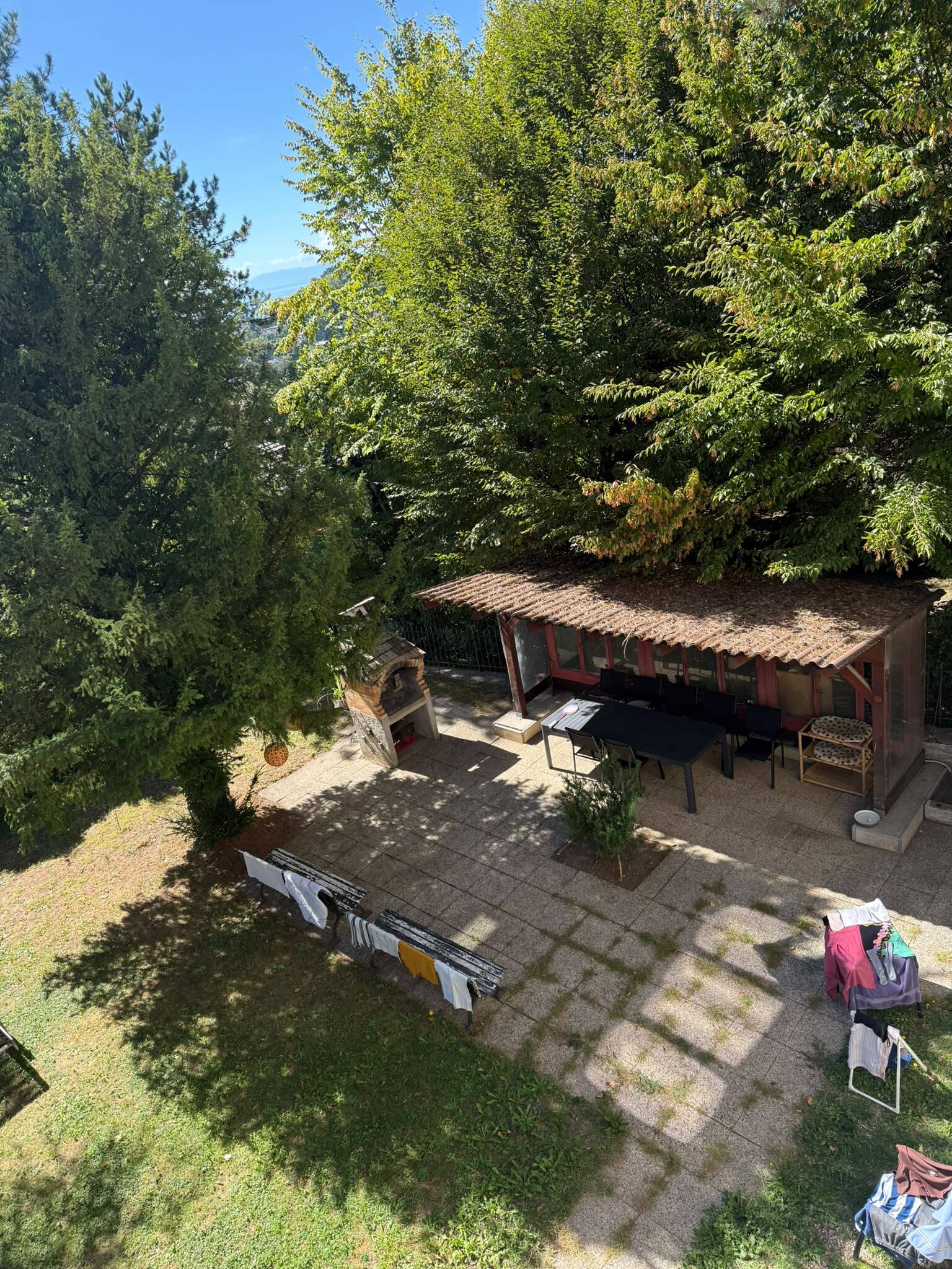 Exterior view 8
