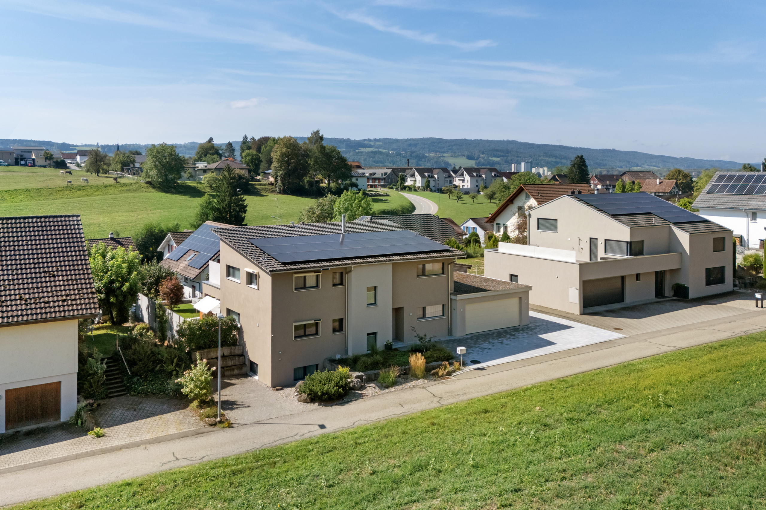 Exterior view 5
