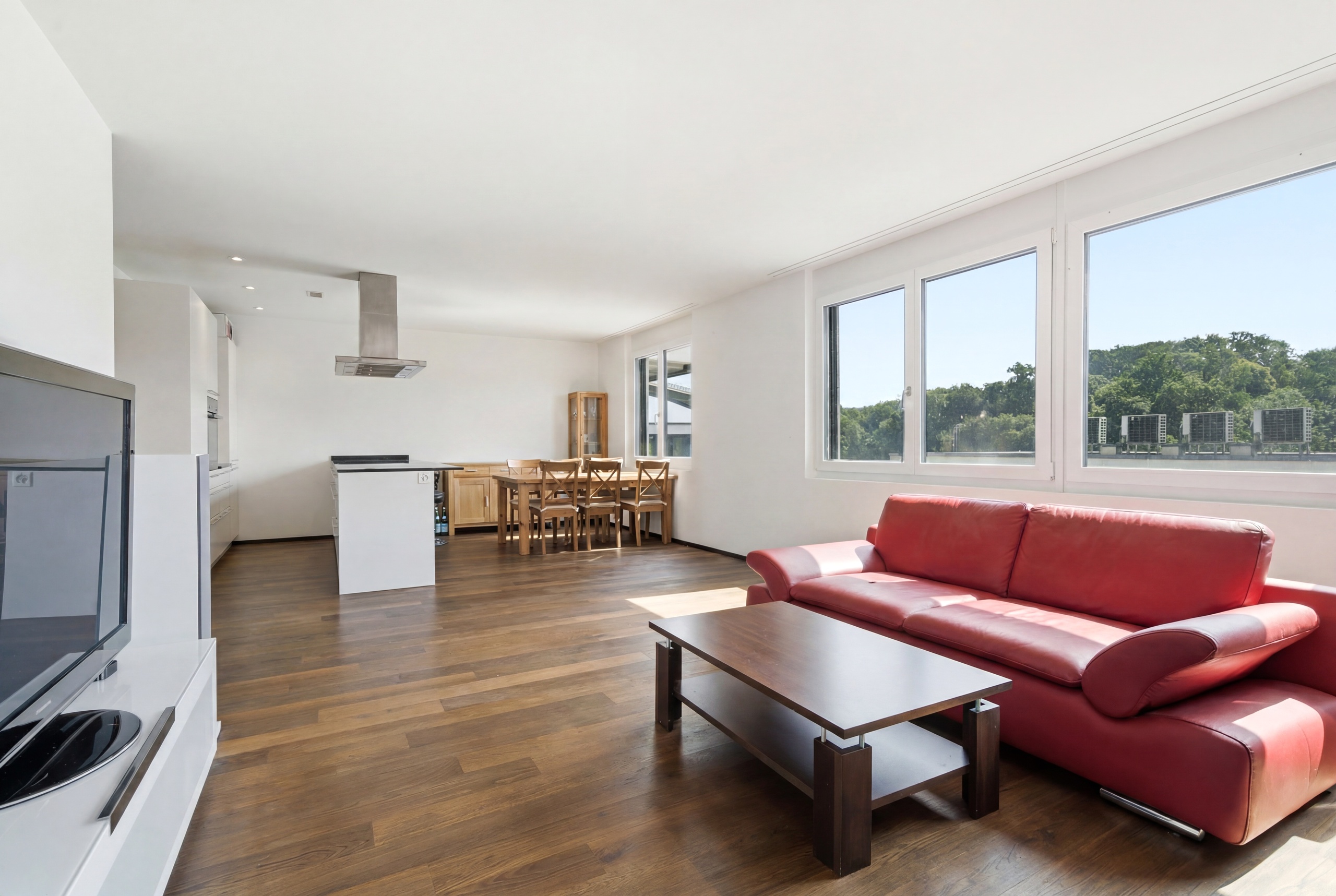 Interior view 7