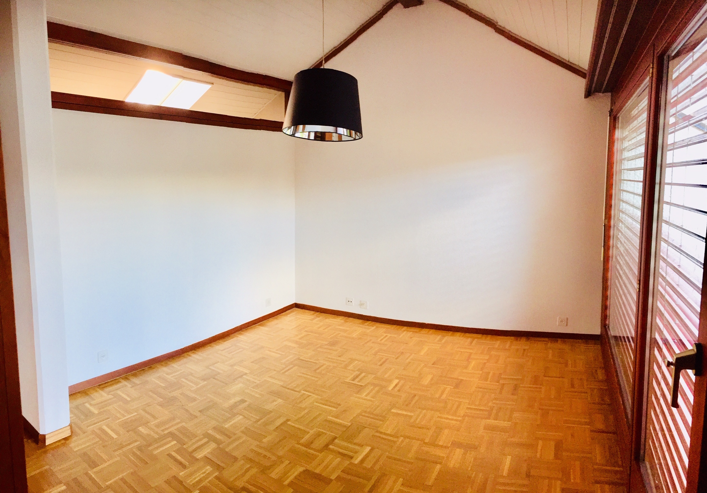 Interior view 11