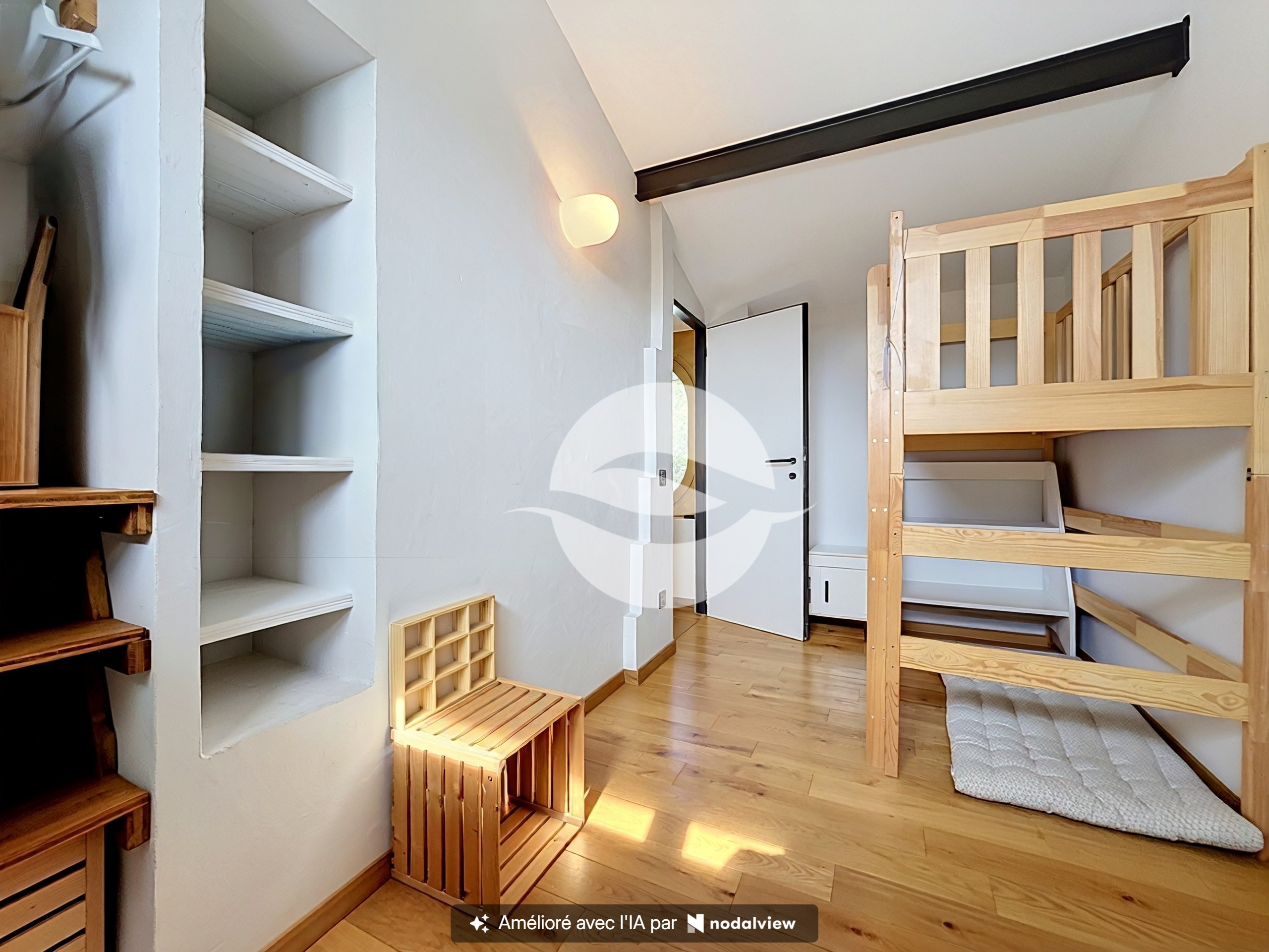 1ère étage : 2ème chambre à coucher 1ère étage : 2ème chambre à coucher