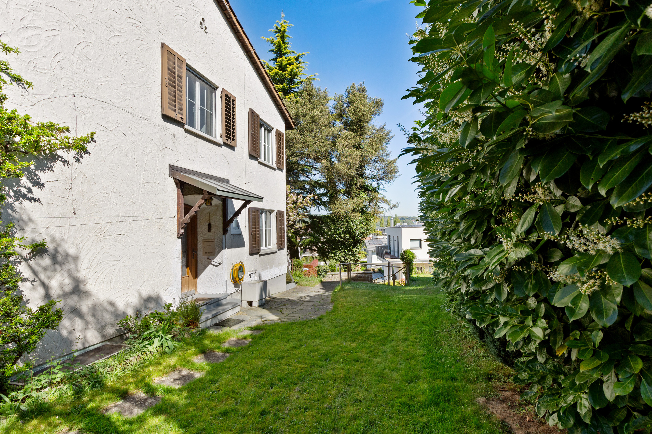 Exterior view 2