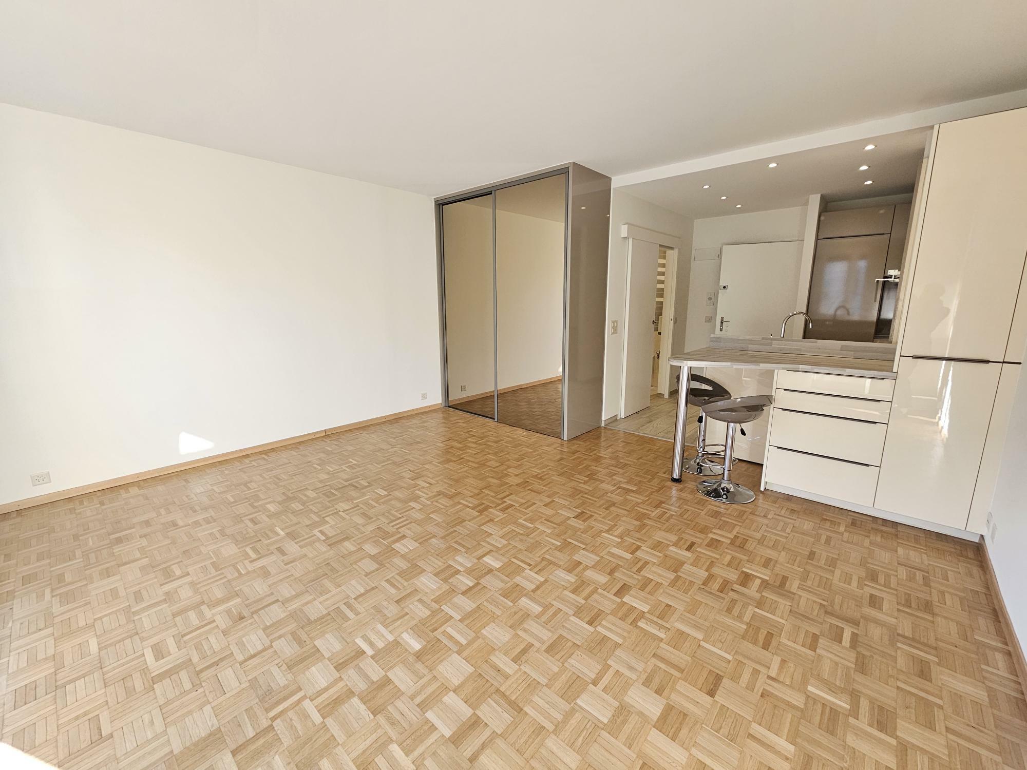 Interior view 3
