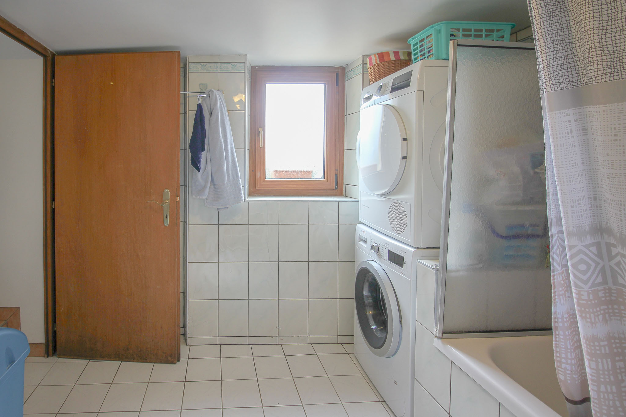 Appt de 5.5 pces - salle d'eau Appt de 5.5 pces - salle d'eau