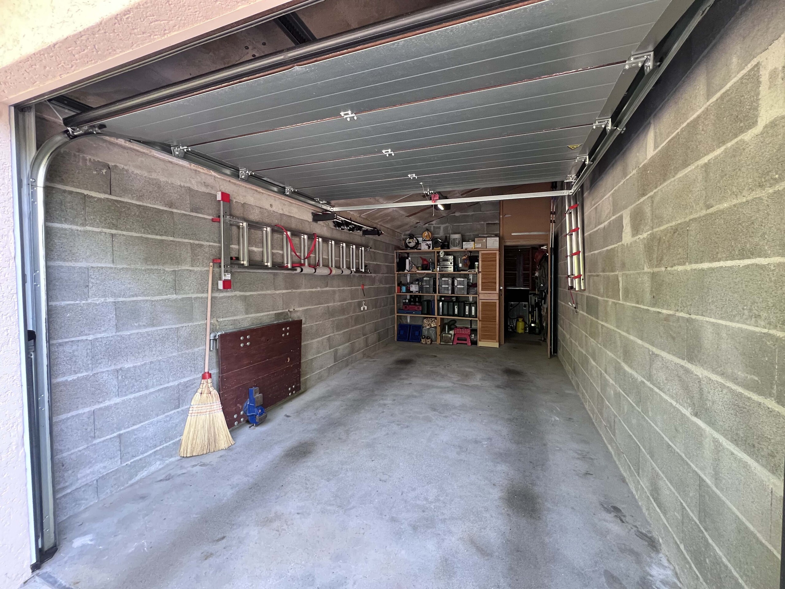 Garage et espace rangement