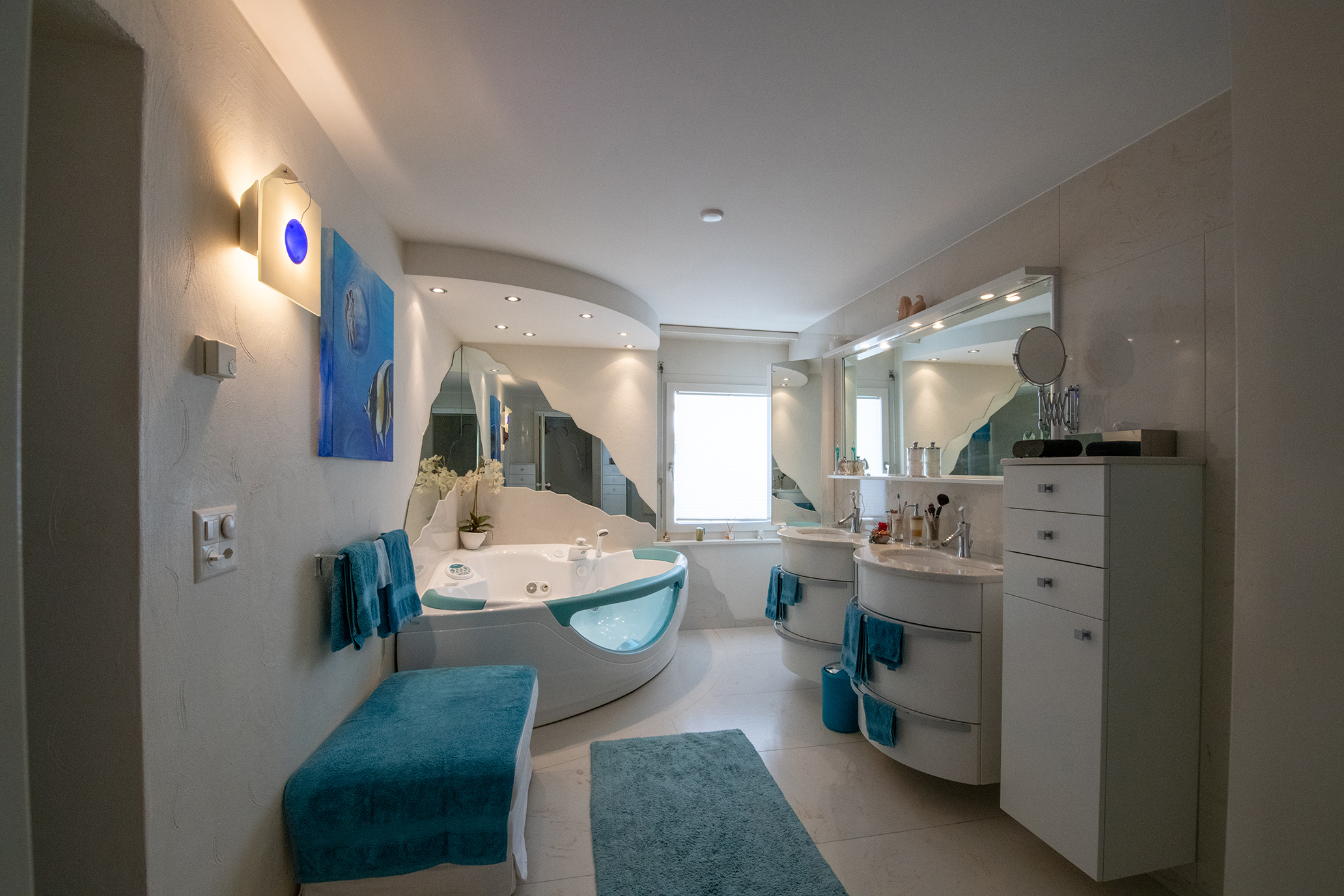 Interior view 7