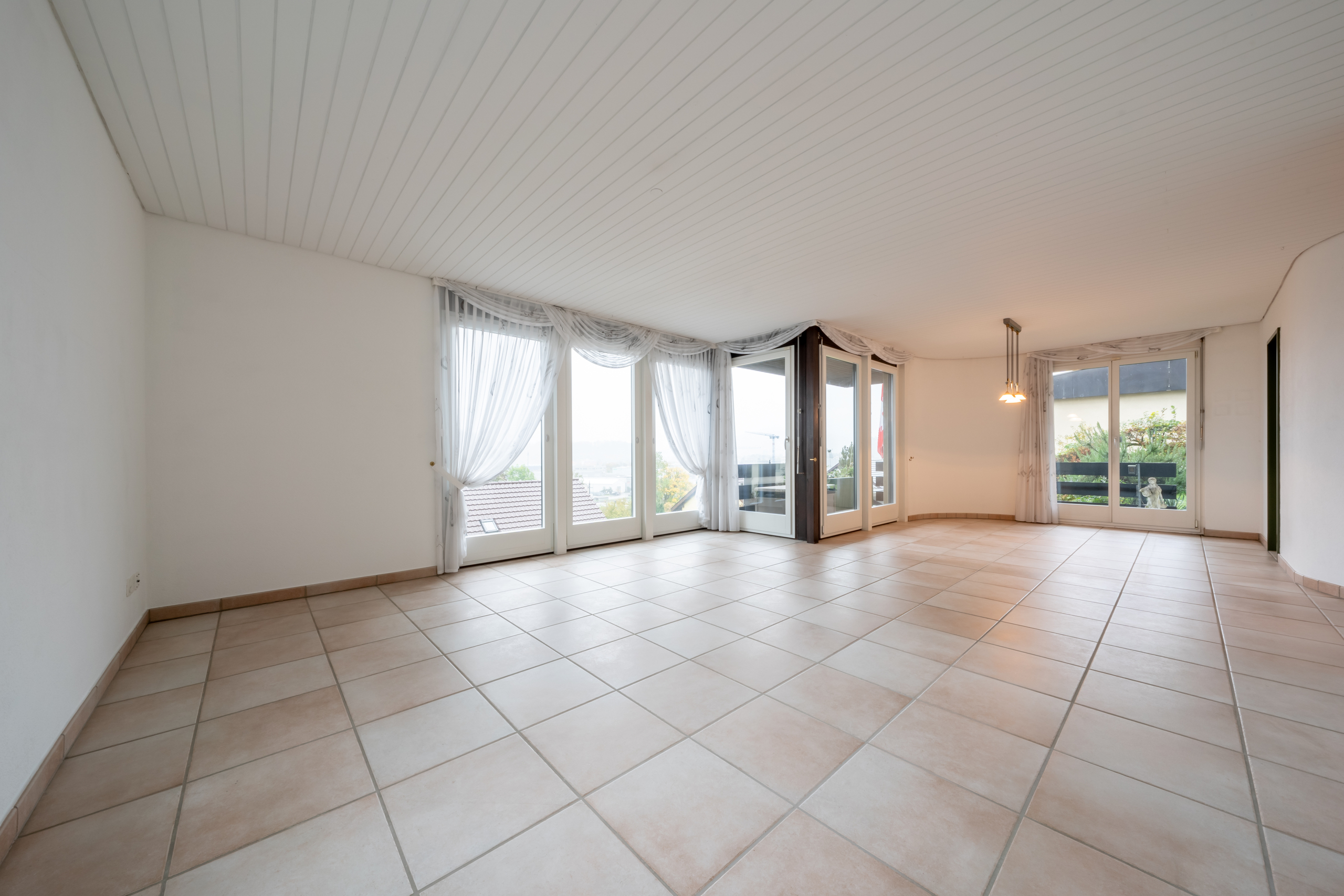 Wohnzimmer / Essbereich