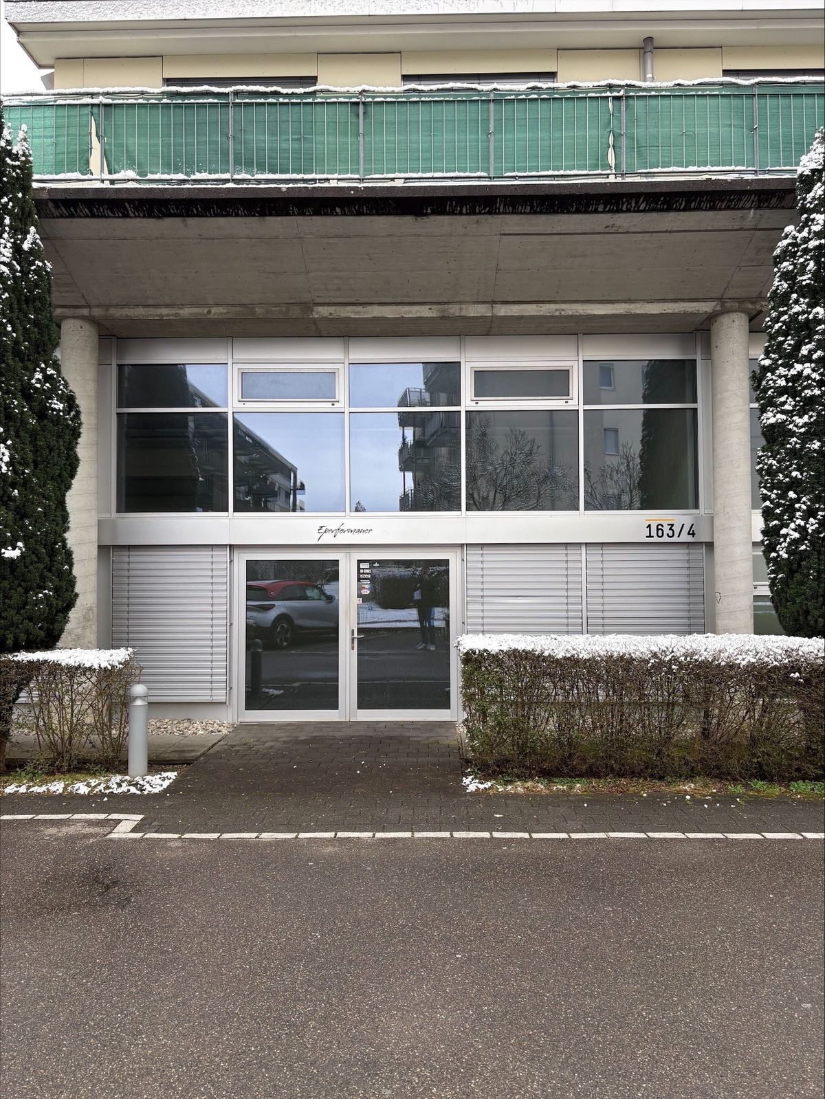 Photo 1