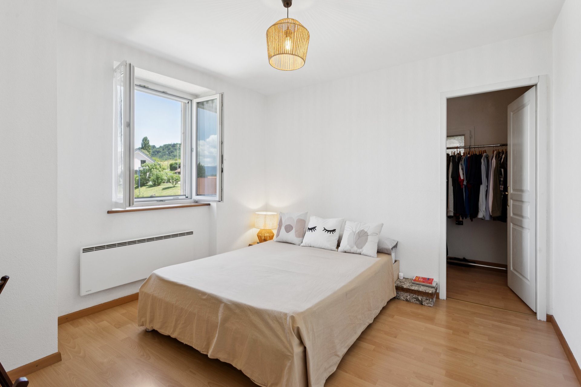 Chambre à coucher appartement 3c