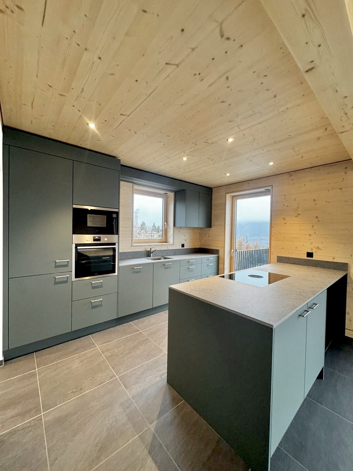 intérieur du premier chalet construit