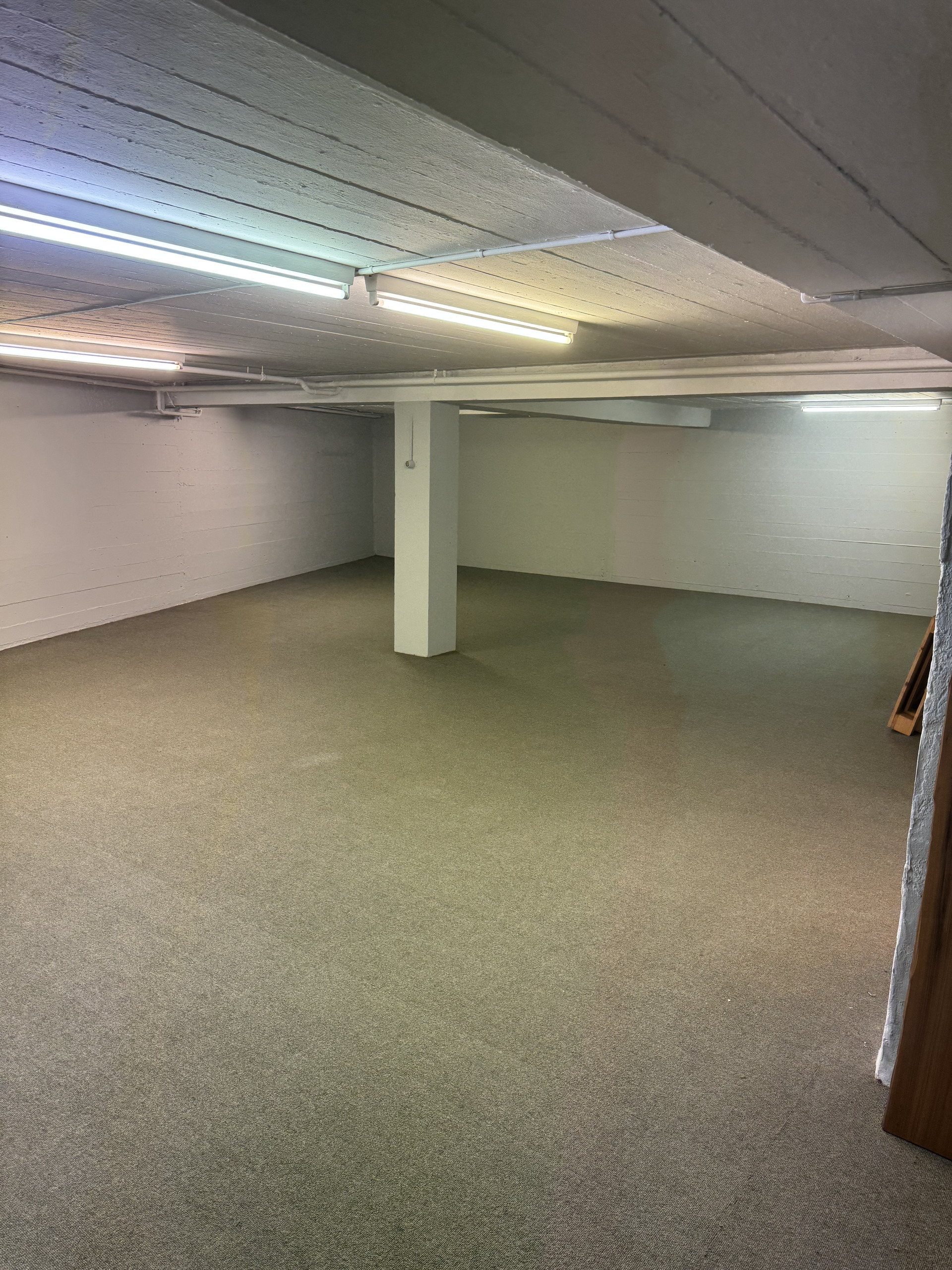 Interior view 16