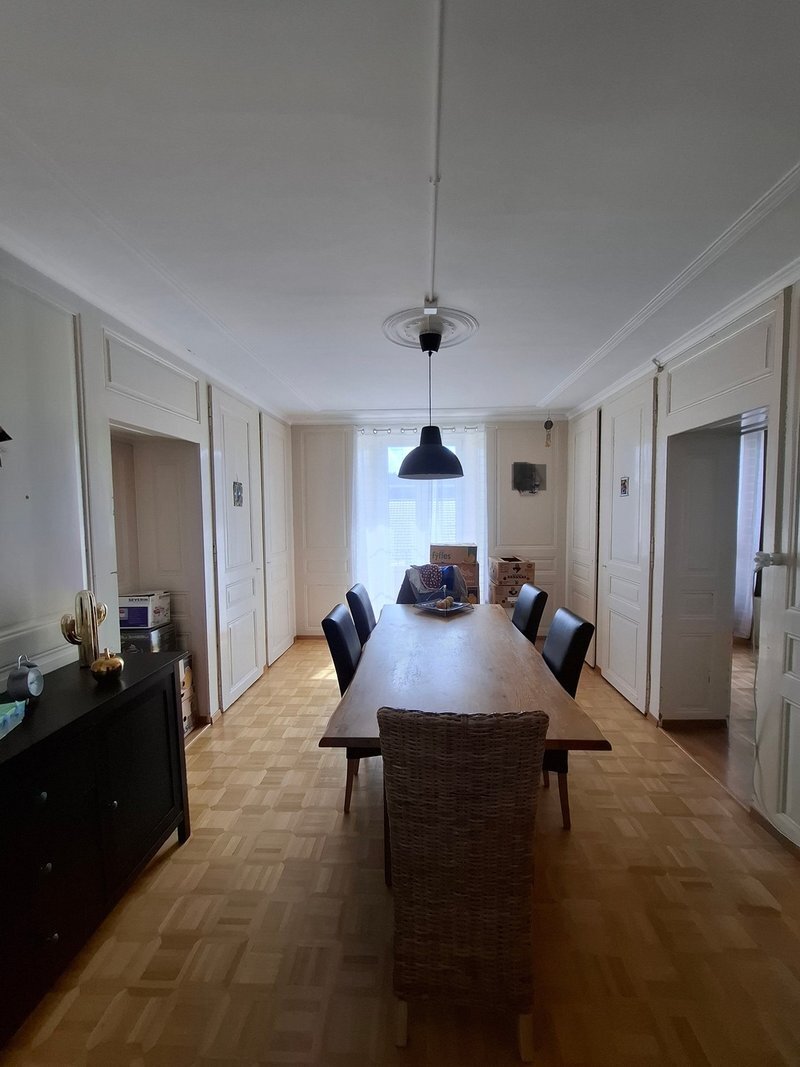 Salle à manger avec balcon Salle à manger avec balcon