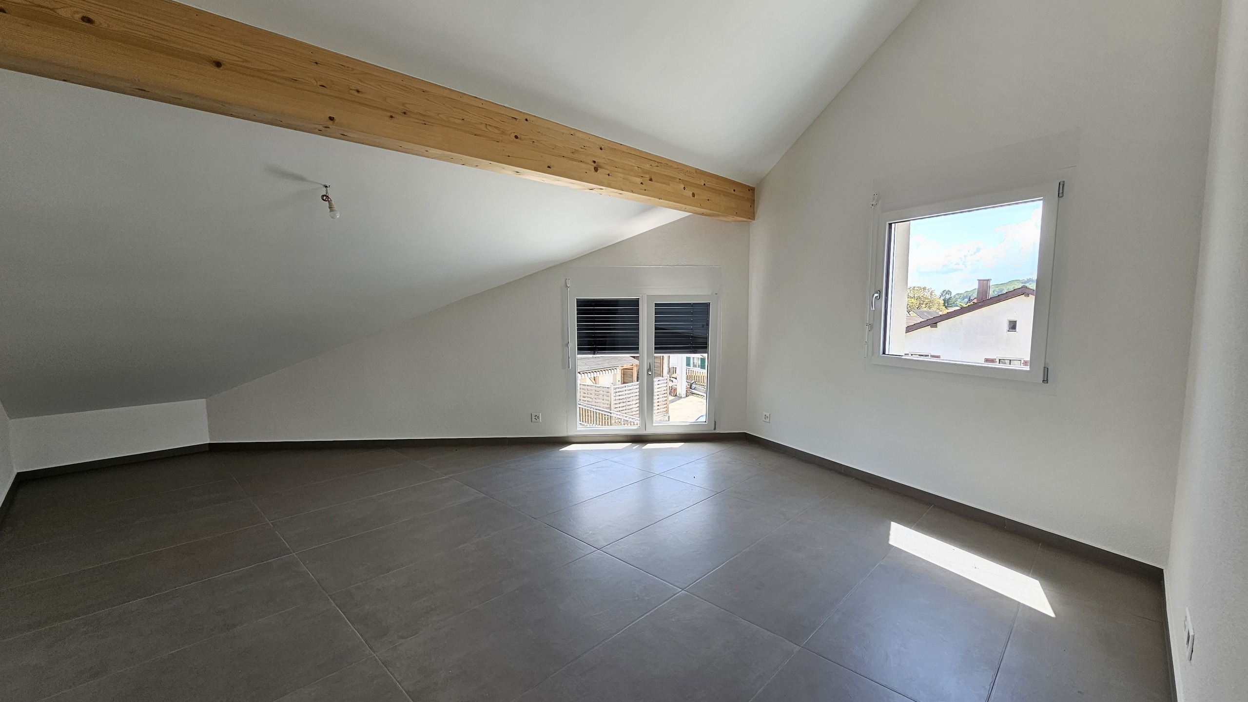2.5 pièces 2ème étage (immeuble neuf)