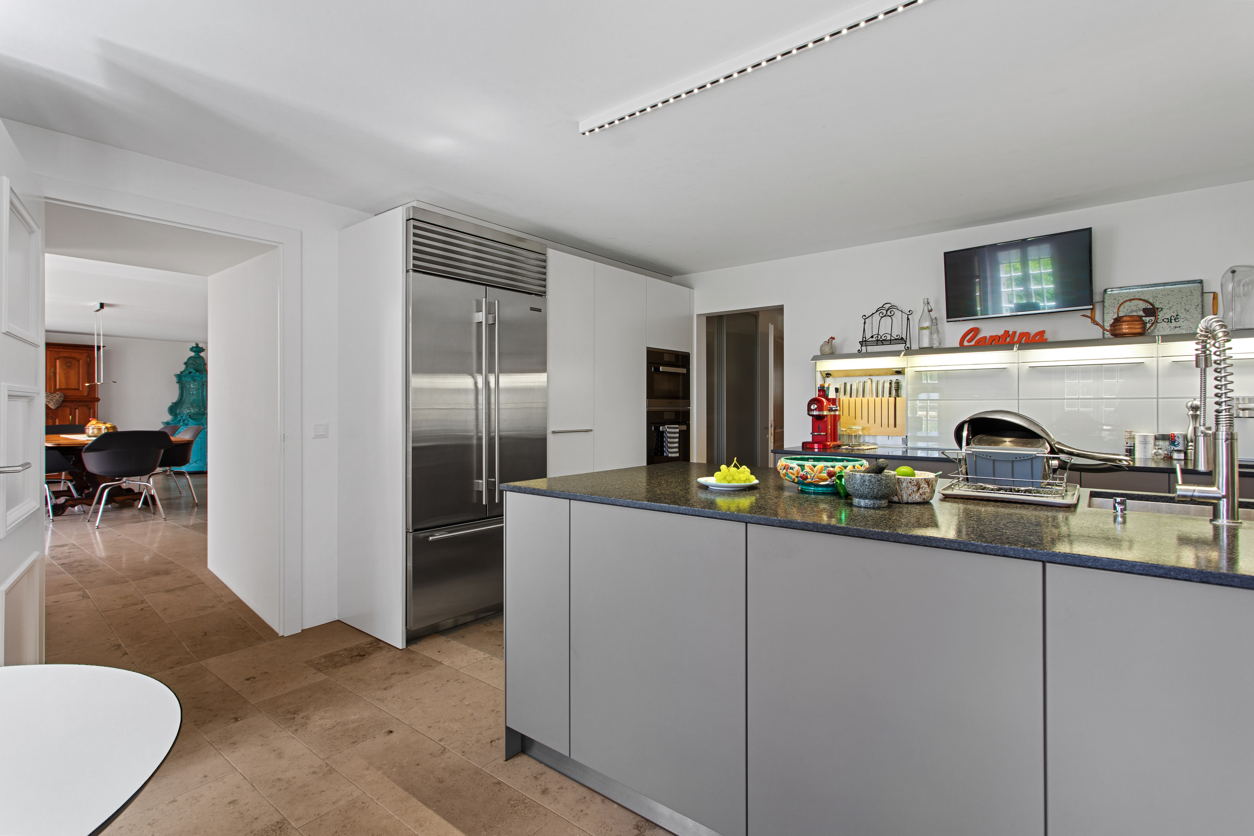 Cuisine entièrement équipée - Rez-de-chaussée