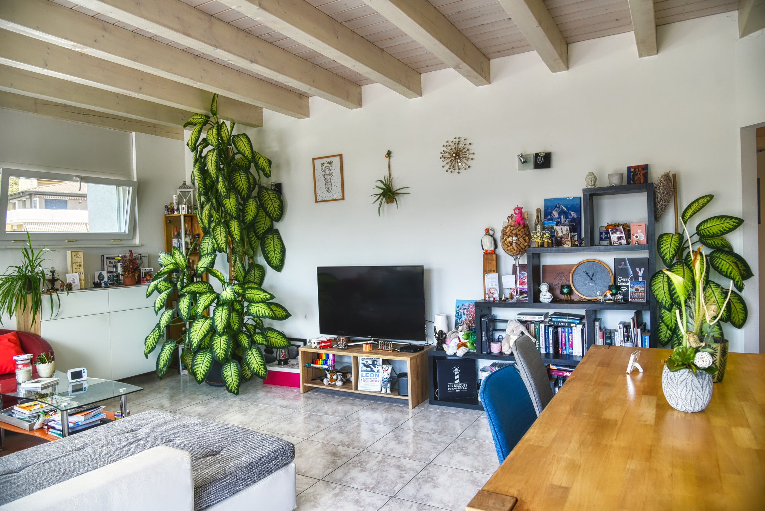 Attique Sierre - Salon et salle à manger Attique Sierre - Salon et salle à manger