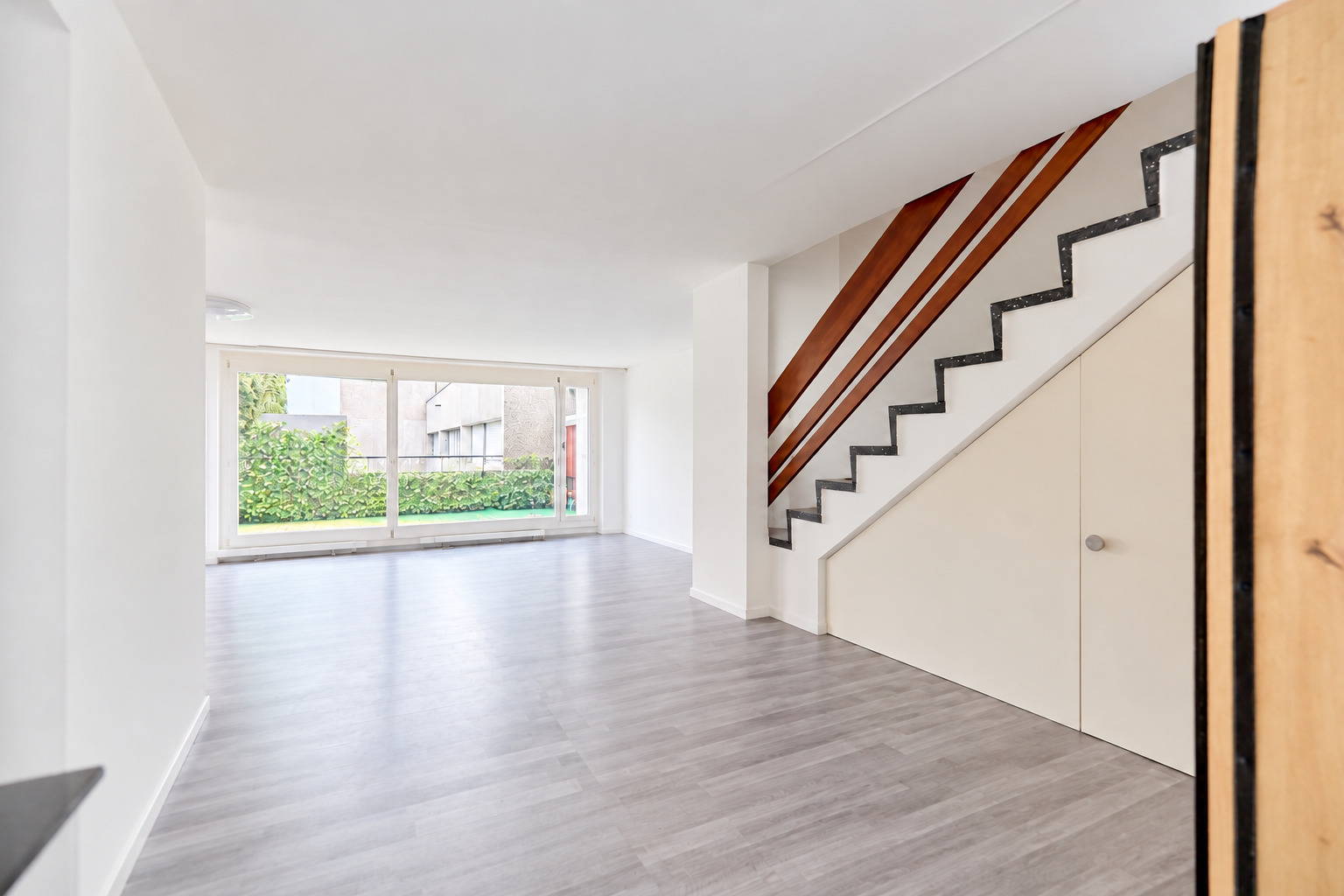Interior view 2