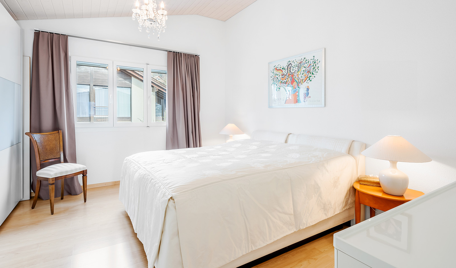 Weitere Fotos unter www.dv-immo.ch