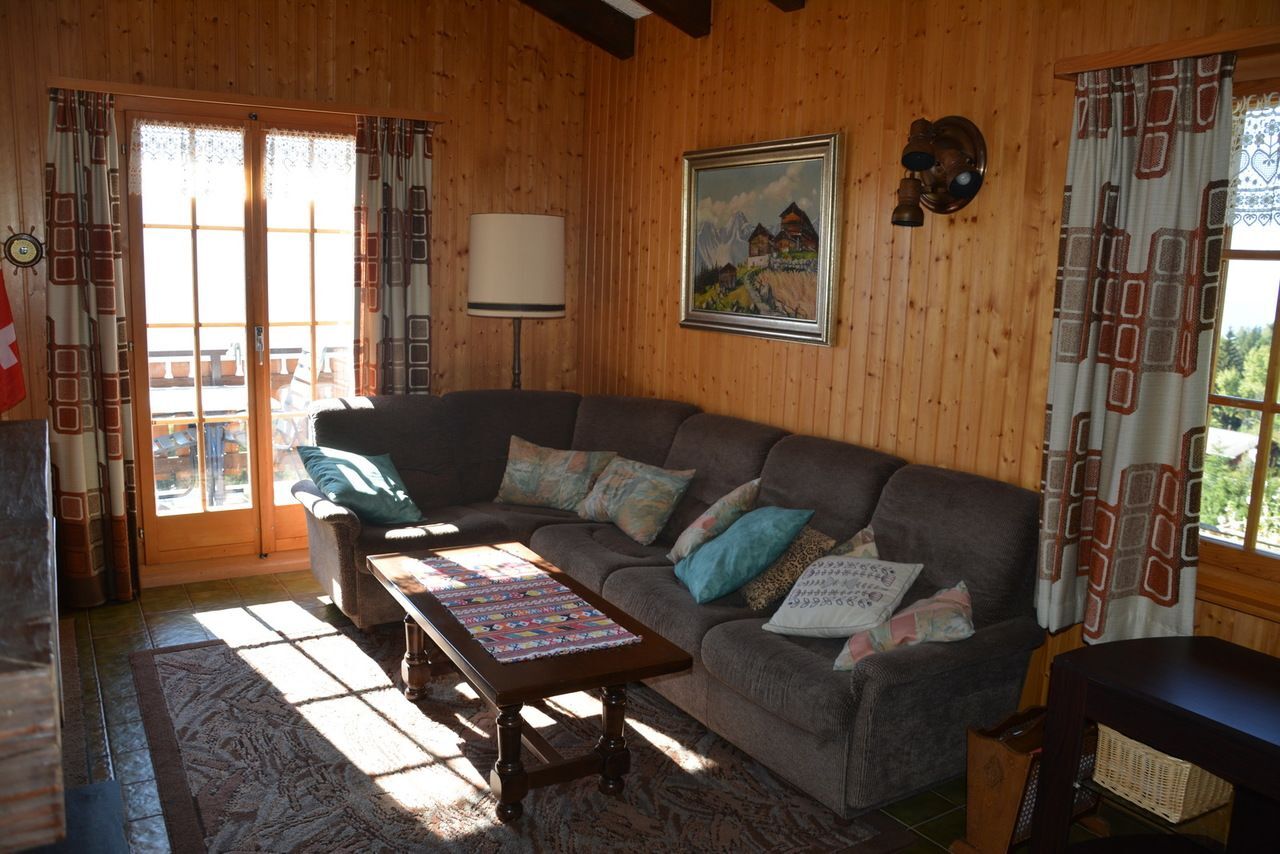 Photo 6