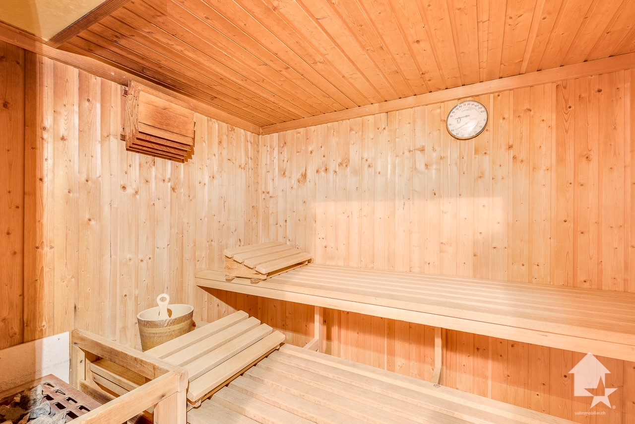 Interior view 6