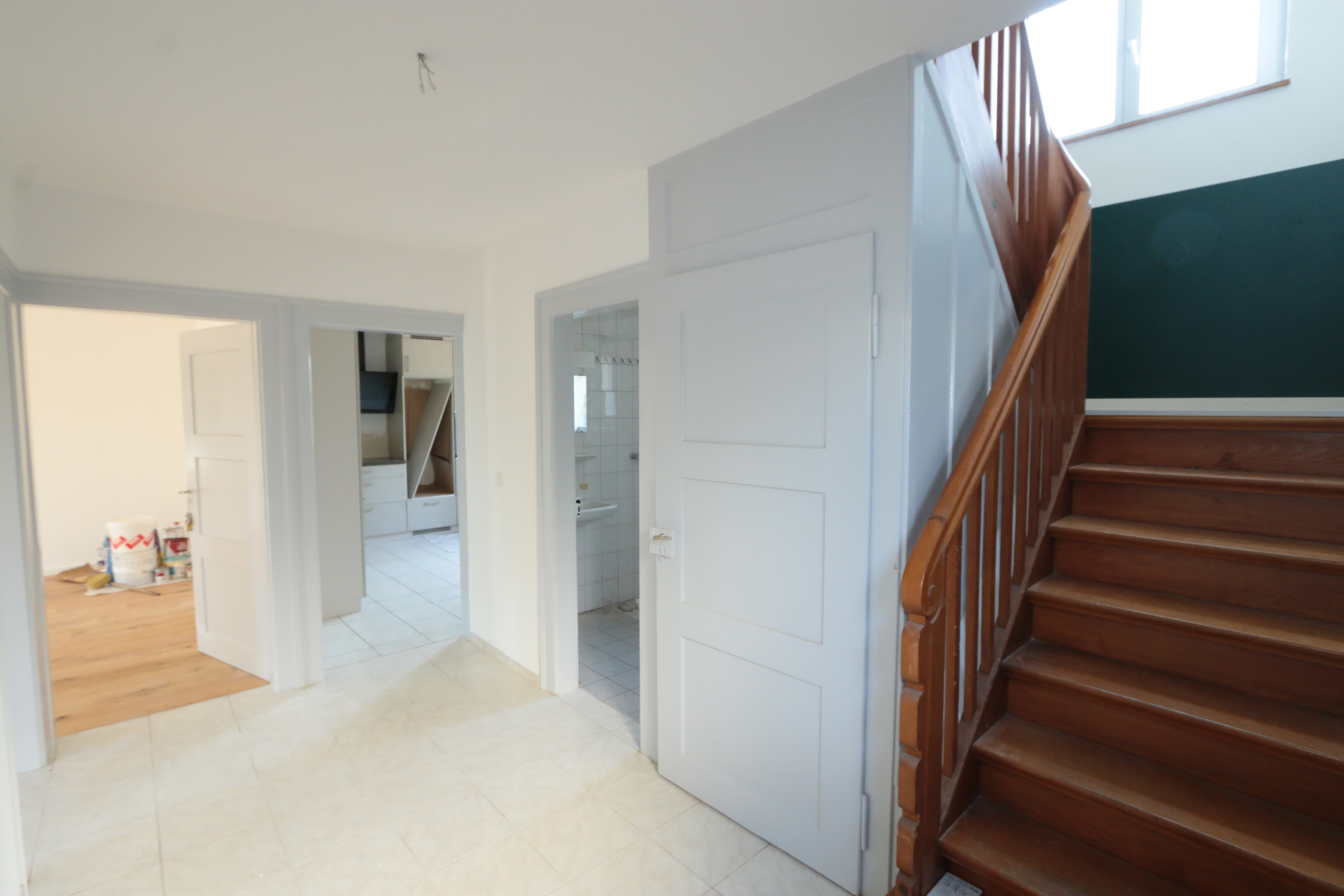 offener, geräumiger Eingangsbereich 