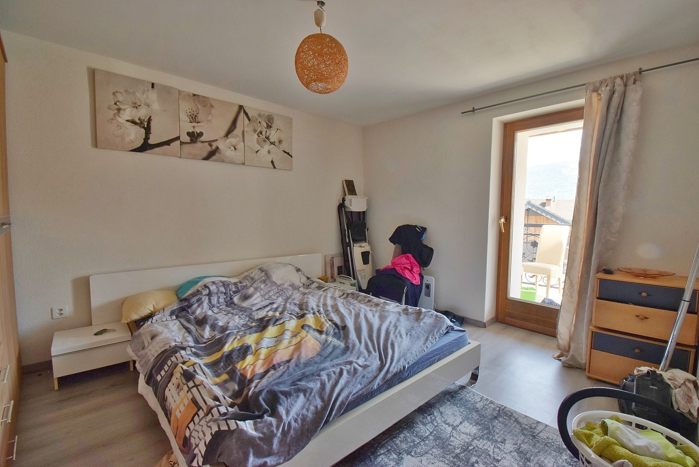 Interior view 11