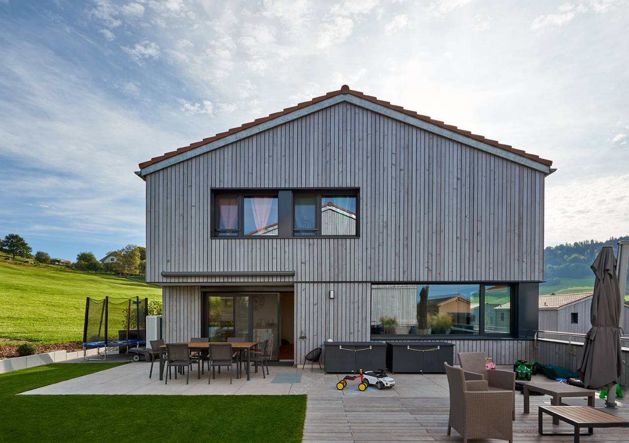 Villas familiales, En Beauregard, Treyvaux Création des villas familiales 51/2 pièces. Espaces extérieurs privatisés, garage individuel pour deux voitures.