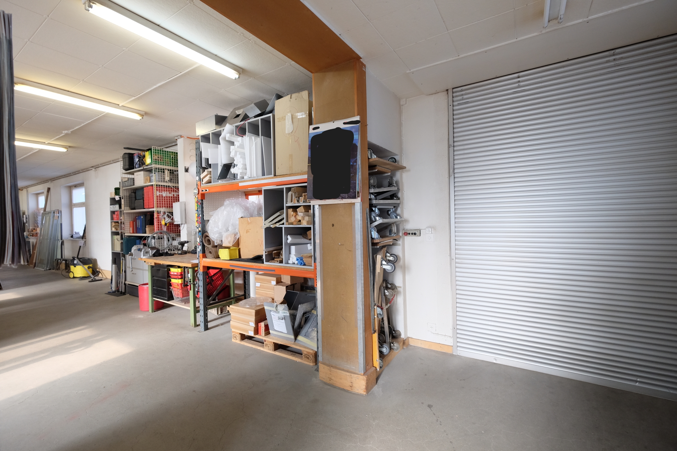 Warenlagern/Anlieferung 