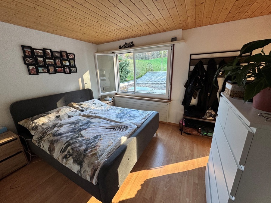 Elternschlafzimmer mit Austritt auf eigene Terrasse