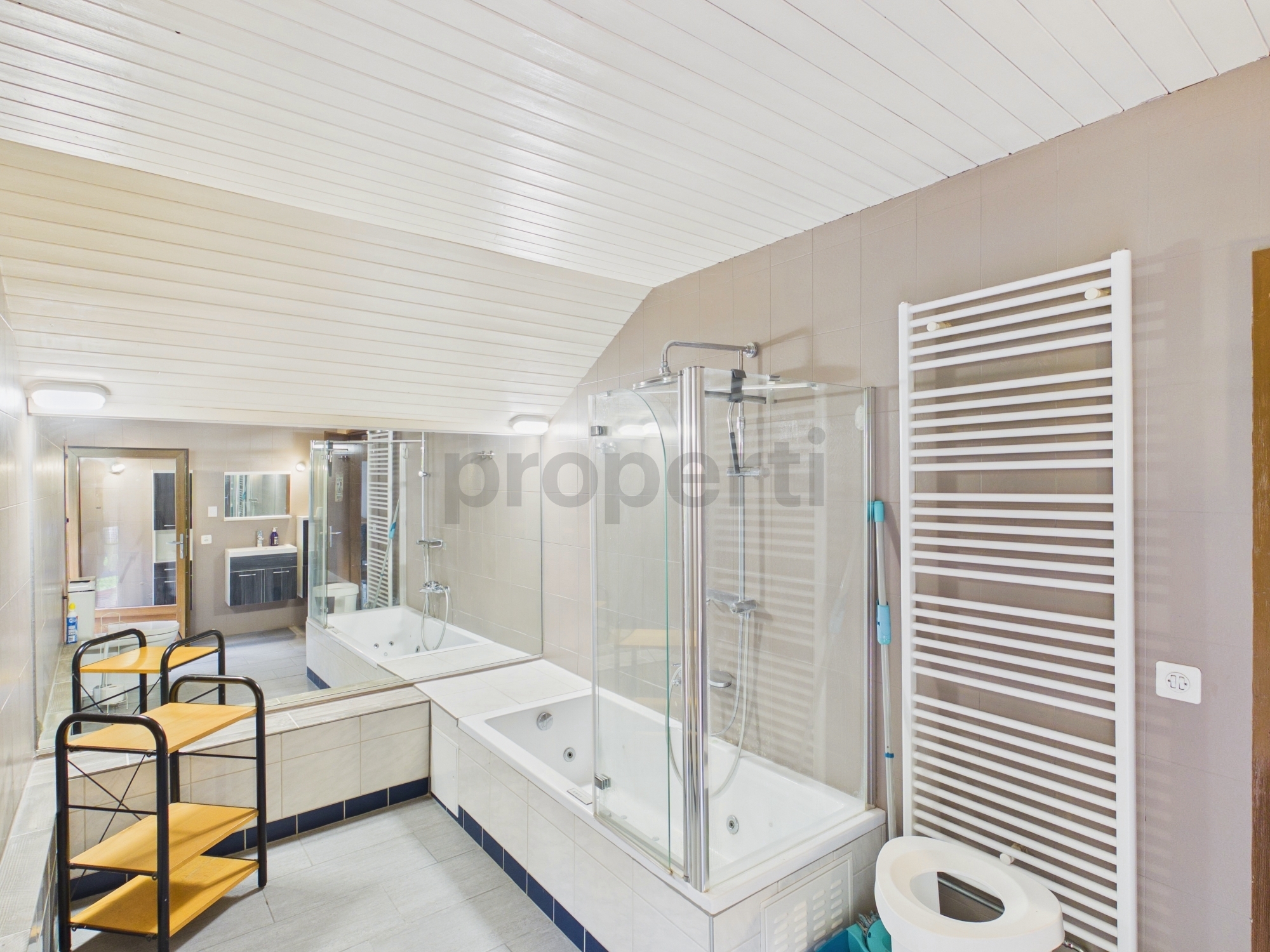 Image 9 Image 9