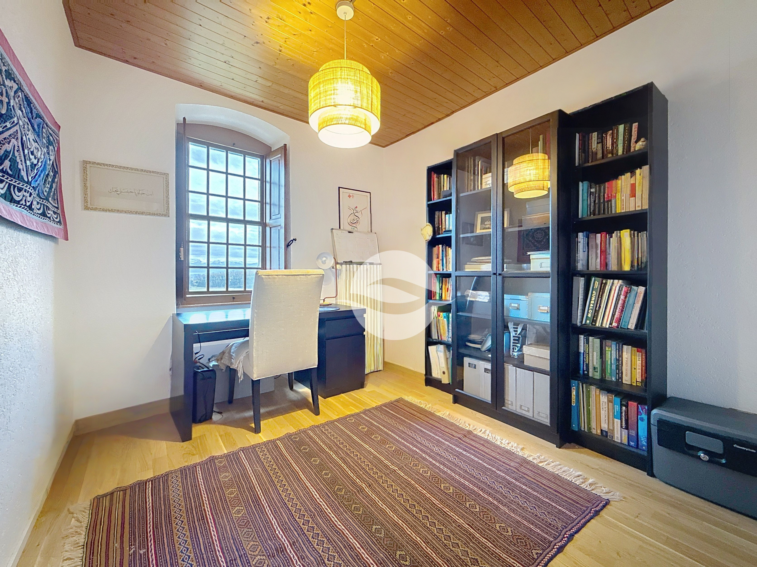 1er: 3ème Chambre avec armoires 