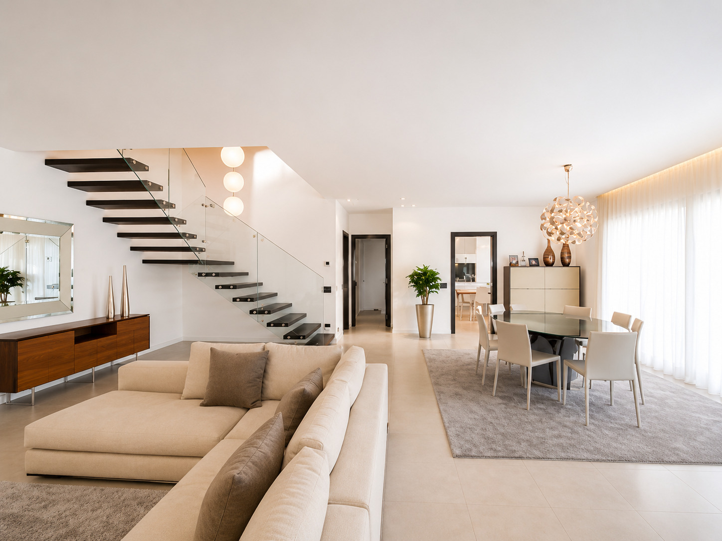 Interior view 6
