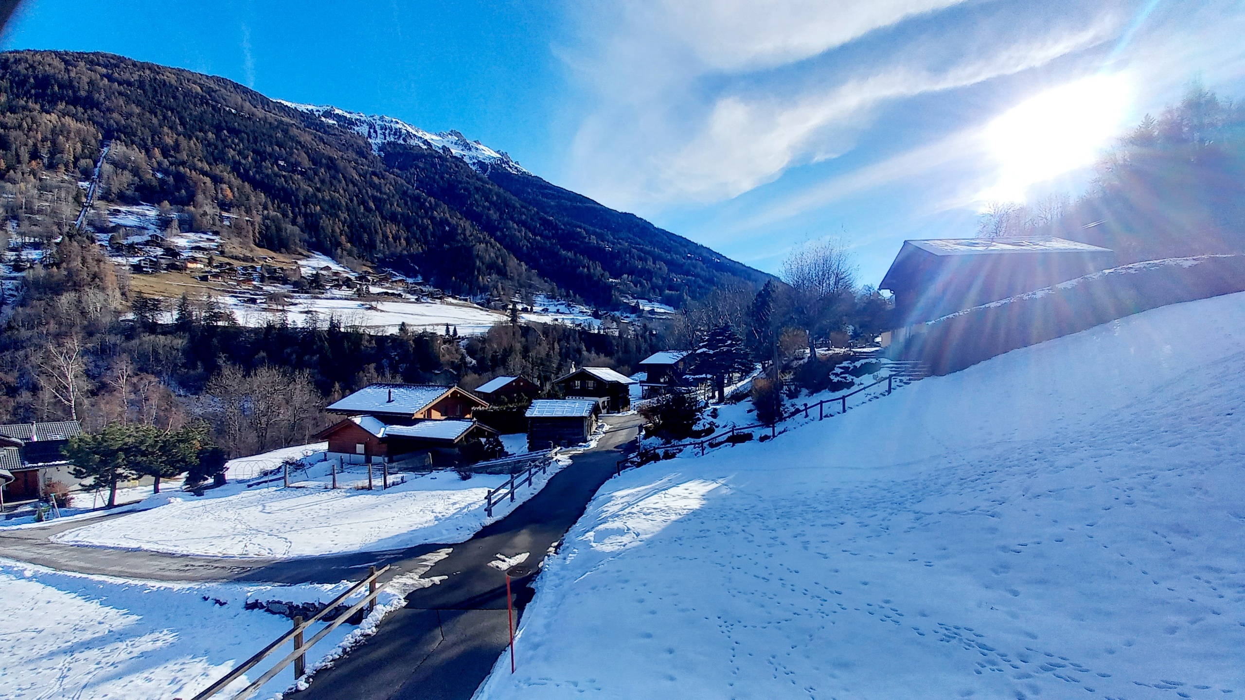 Vue extérieure  Vue extérieure