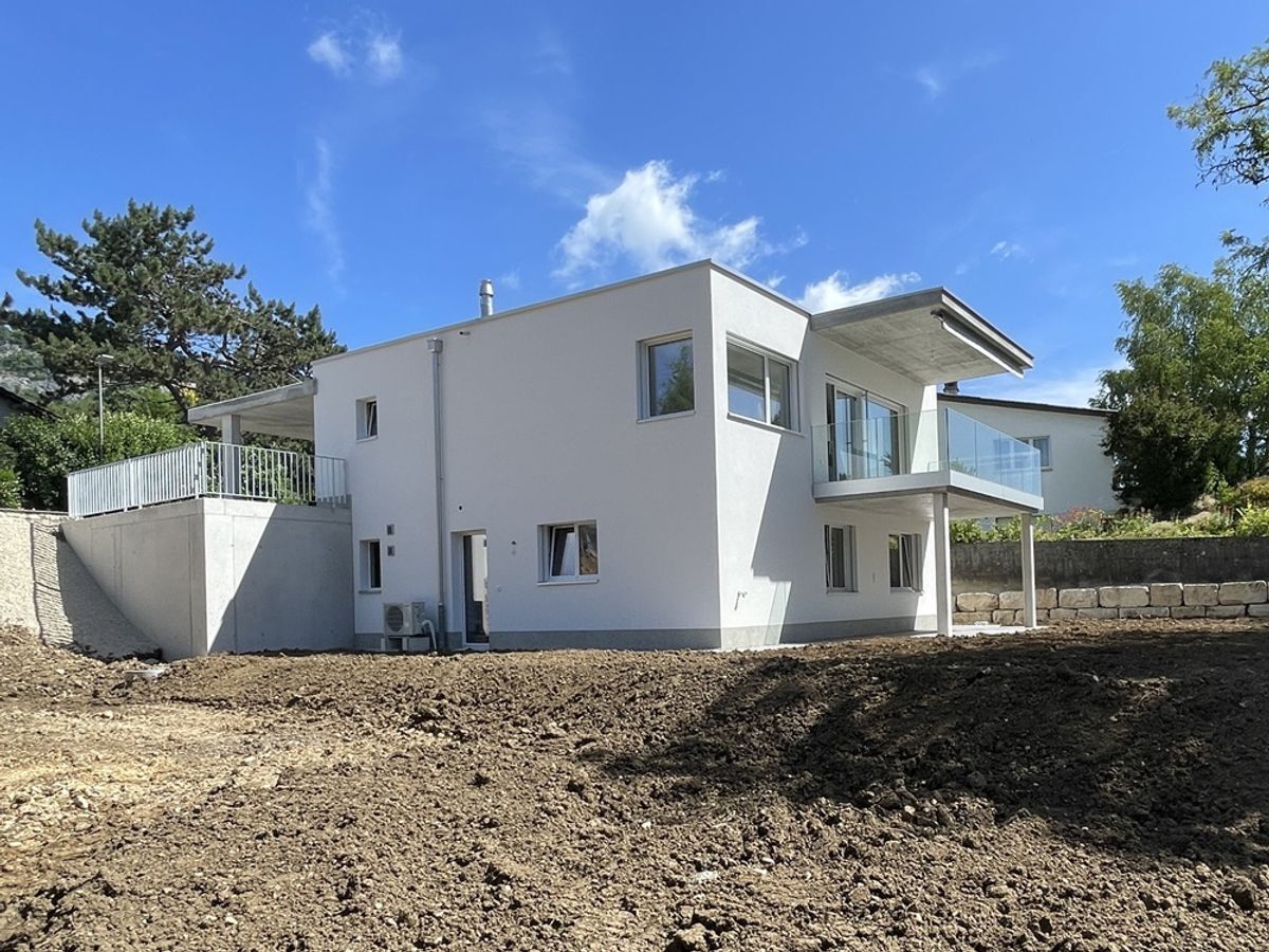 Firstview
