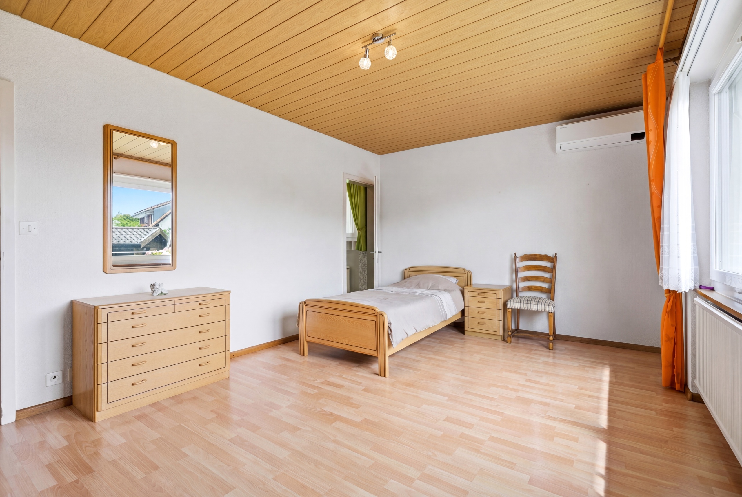 Interior view 15