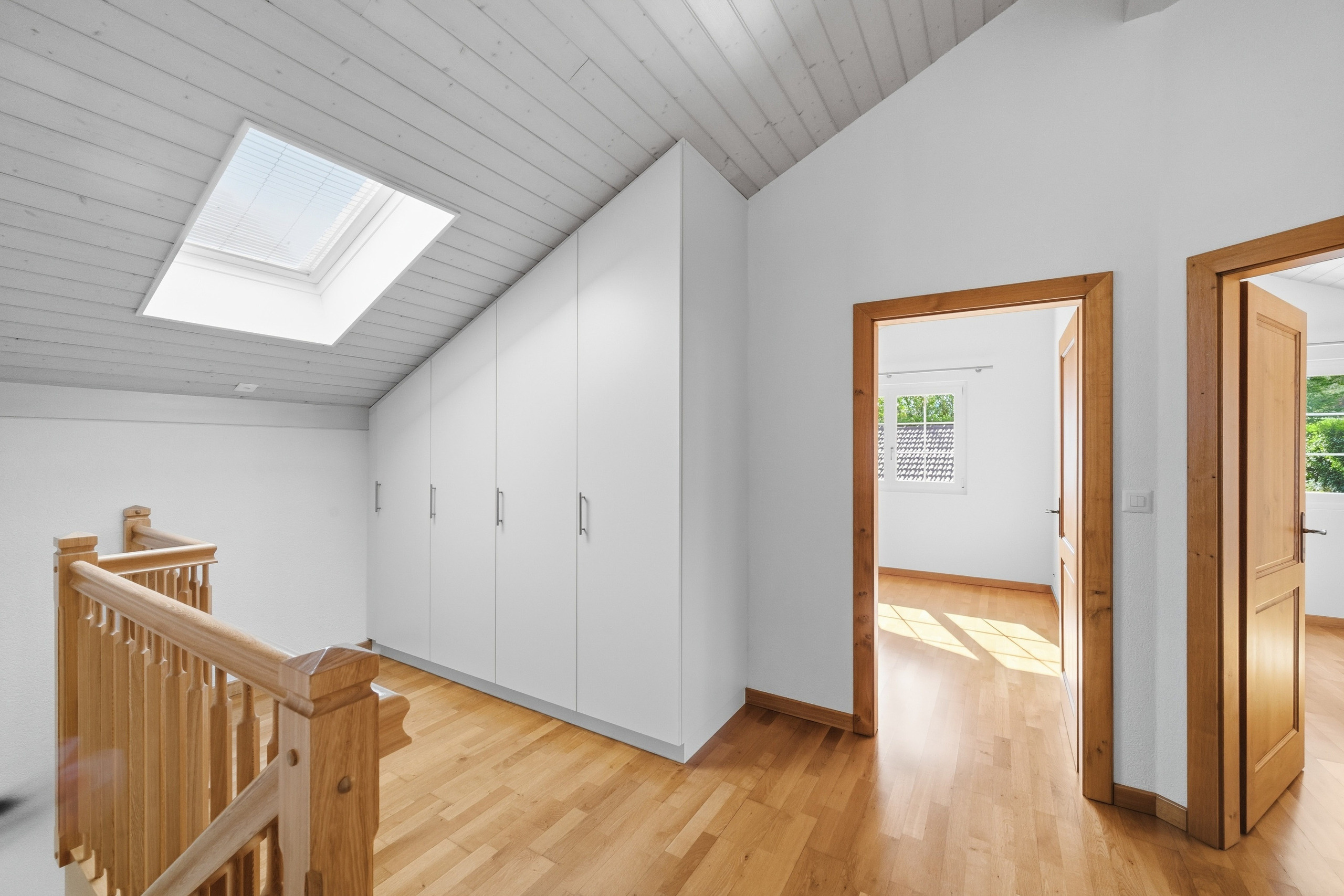 Interior view 6